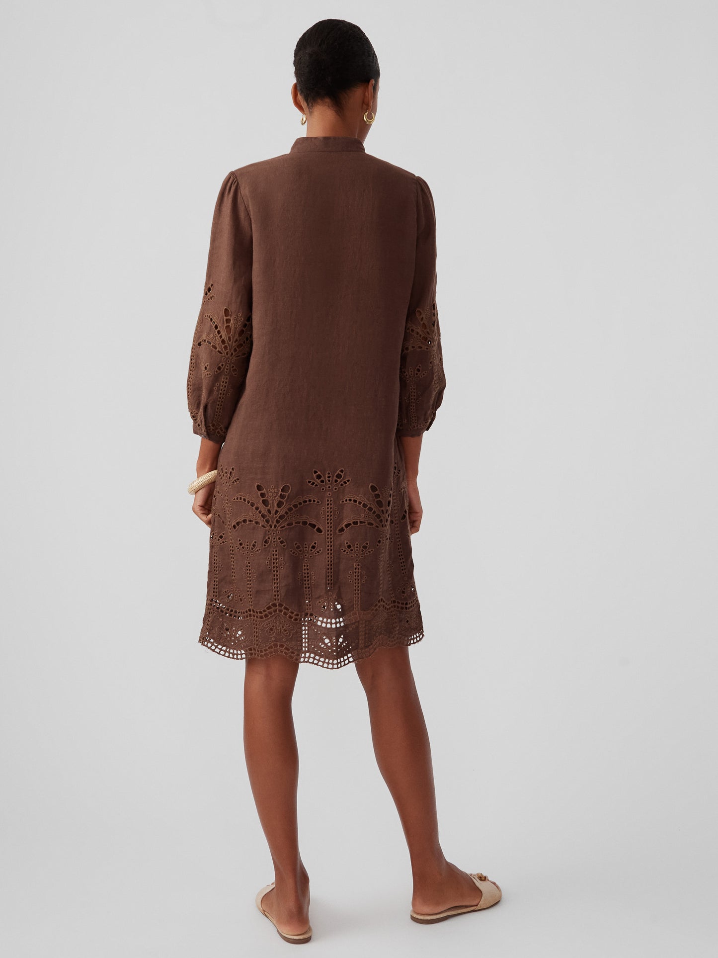 J.McLaughlin Newbury dress in dark brown made with linen.