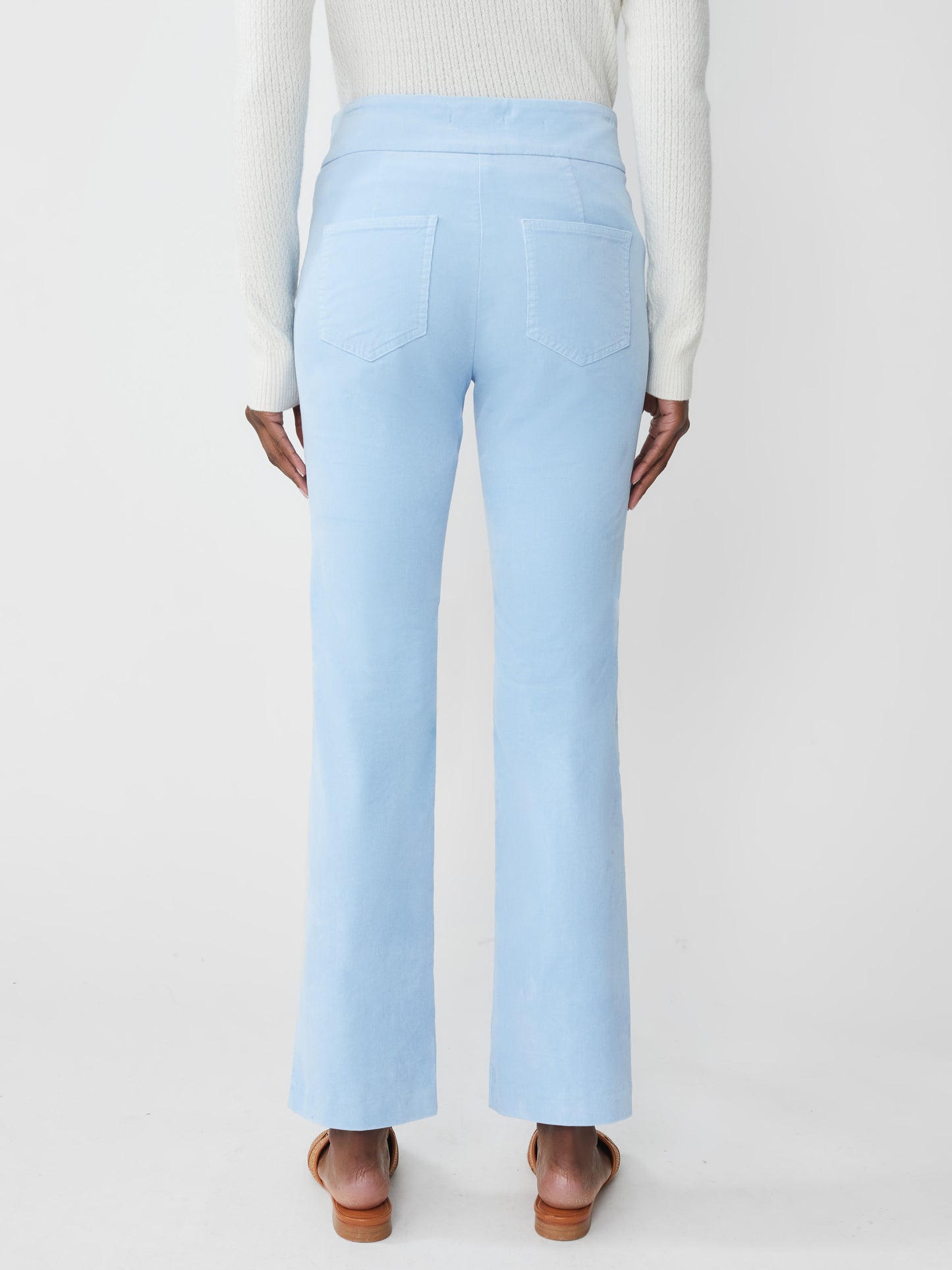 J.McLaughlin Rylie pant in Light Blue made with Cotton.