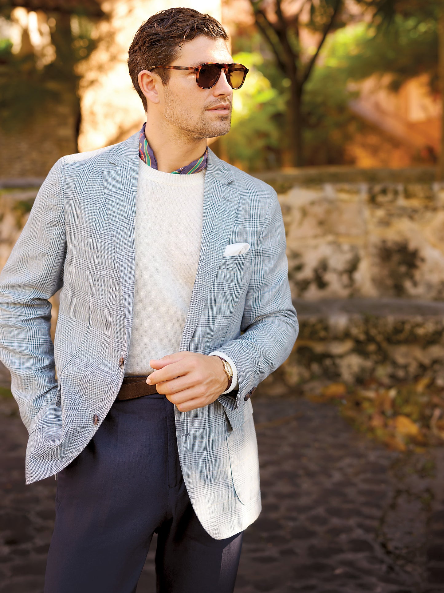 J.McLaughlin Mcqueen sunglasses in Brown made with acetate.
