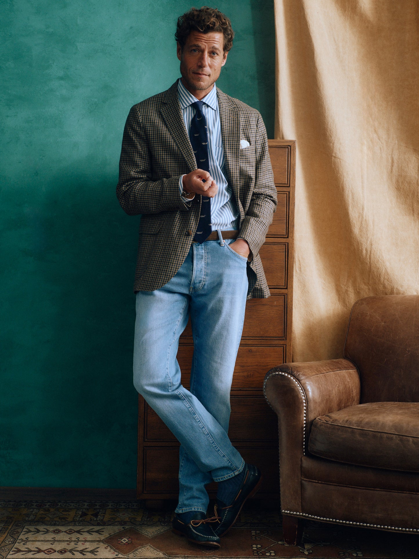 J.McLaughlin Hyland jeans in sun faded denim made with cotton.