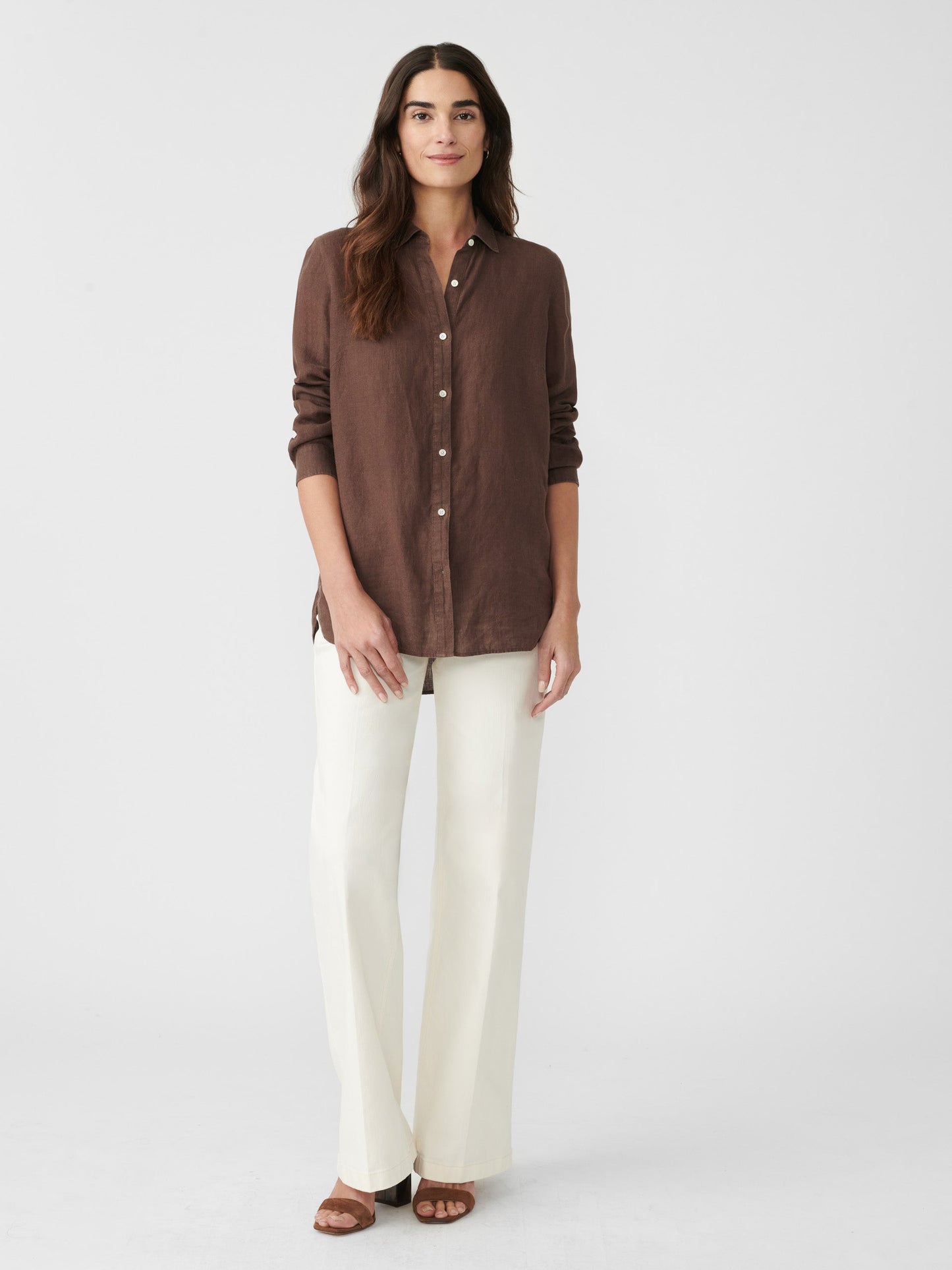 Model wearing J.McLaughlin Britt shirt in dark brown made with linen.