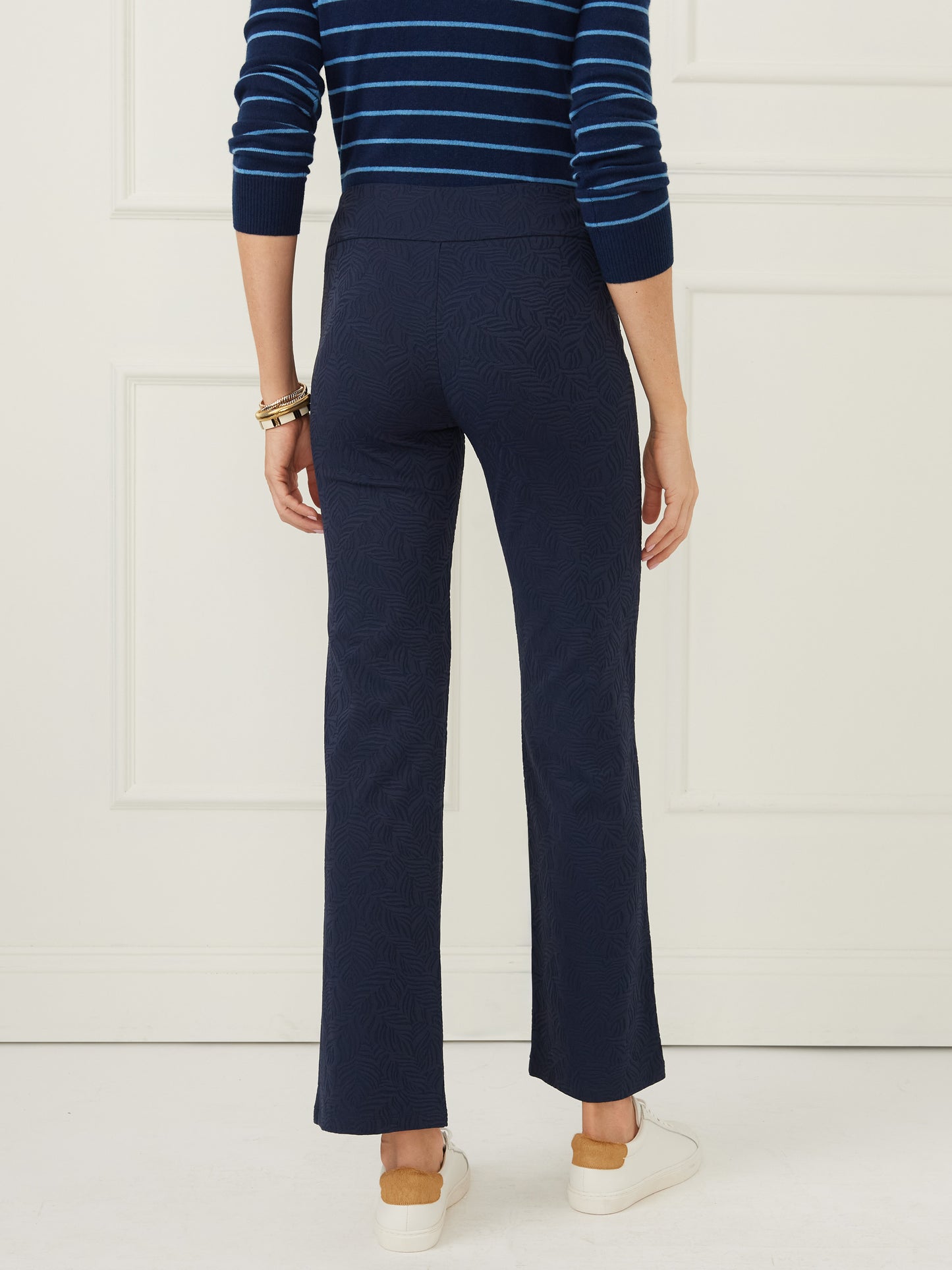 J.McLaughlin Carmel pants in navy made with catalina cloth.