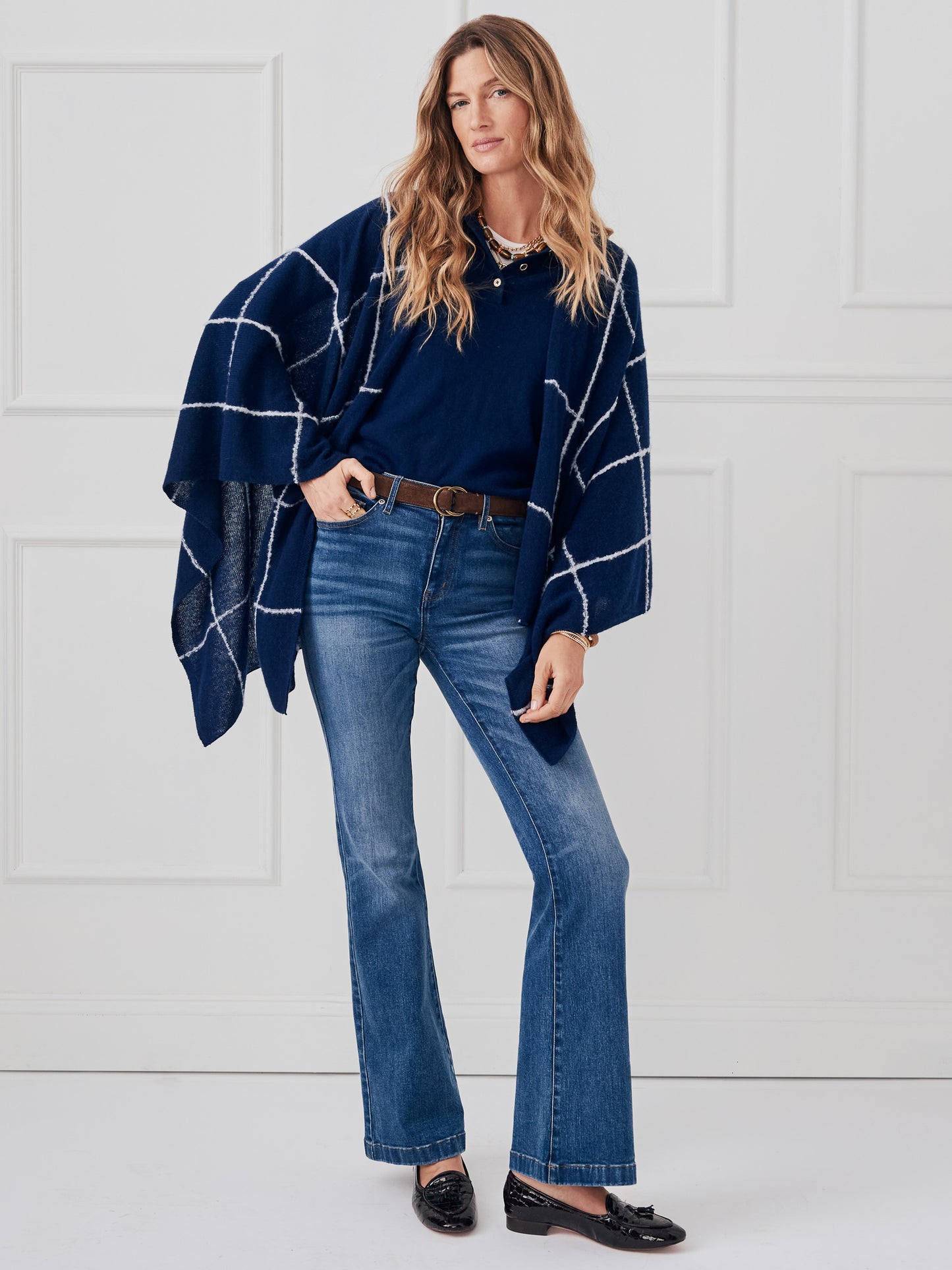 J.McLaughlin Chantal wrap in navy/light blue made with cashmere.