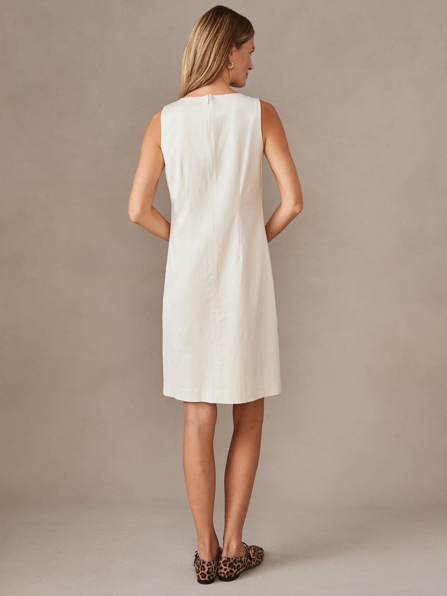 J.McLaughlin Chloe dress in cream made with stretch cotton.