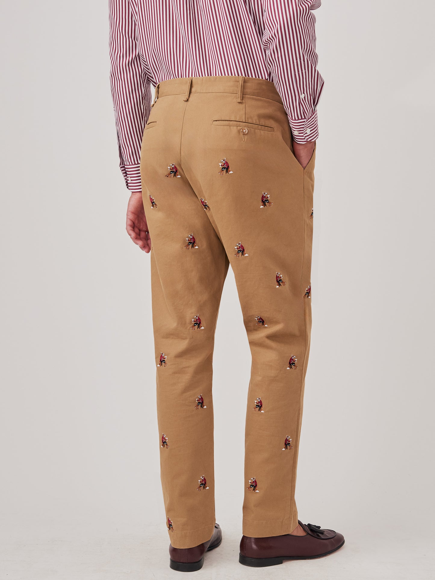 J.McLaughlin Redding pants in khaki made with cotton.