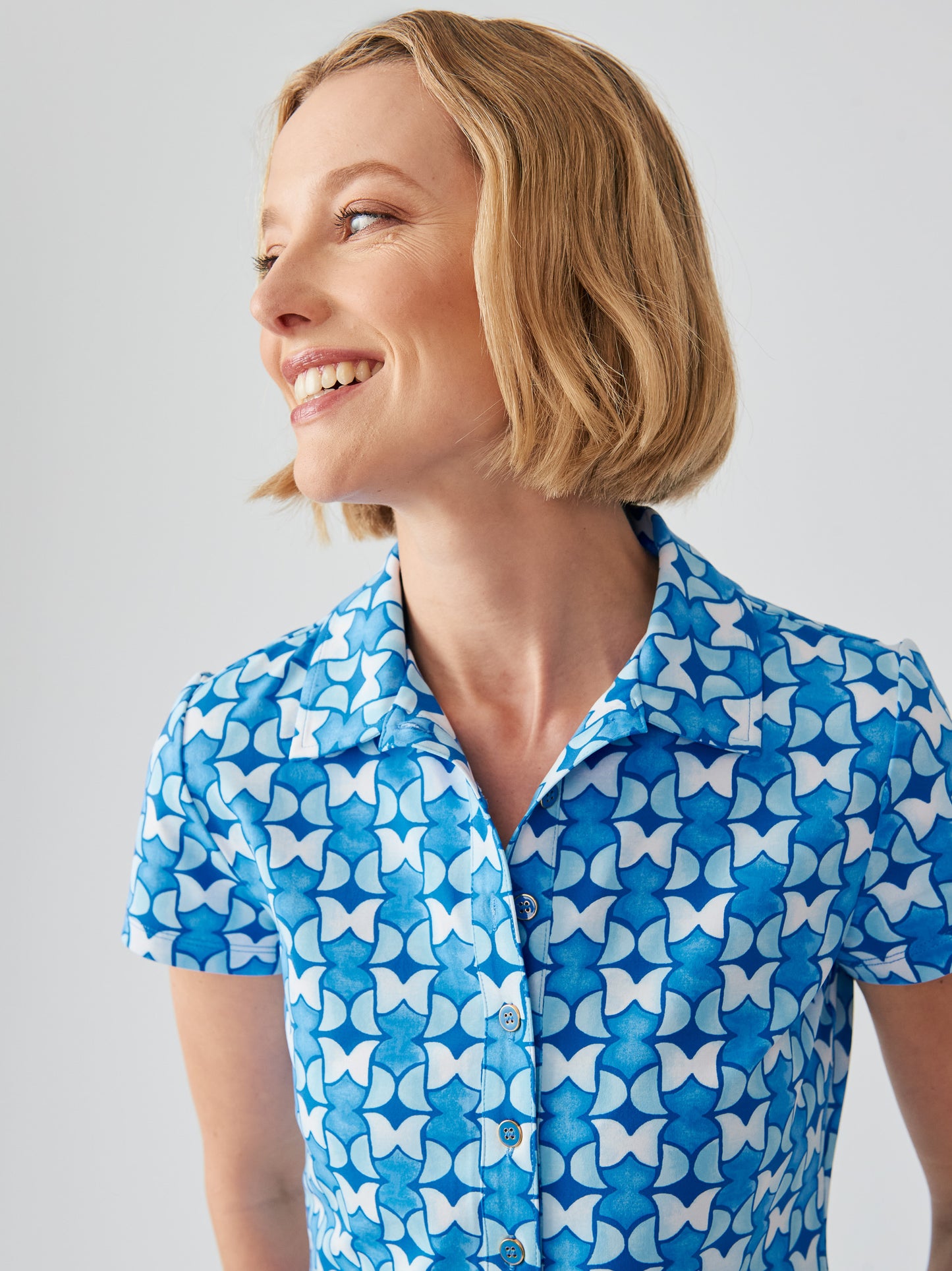 J.McLaughlin Court polo in dark blue/white made with Catalina cloth.