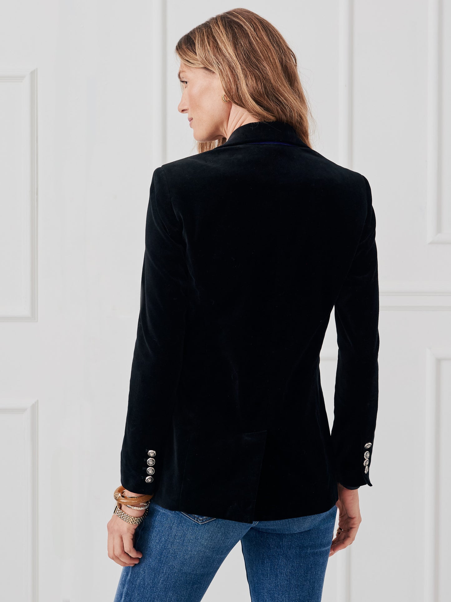 J.McLaughlin Lainie jacket in black made with cotton/spandex.