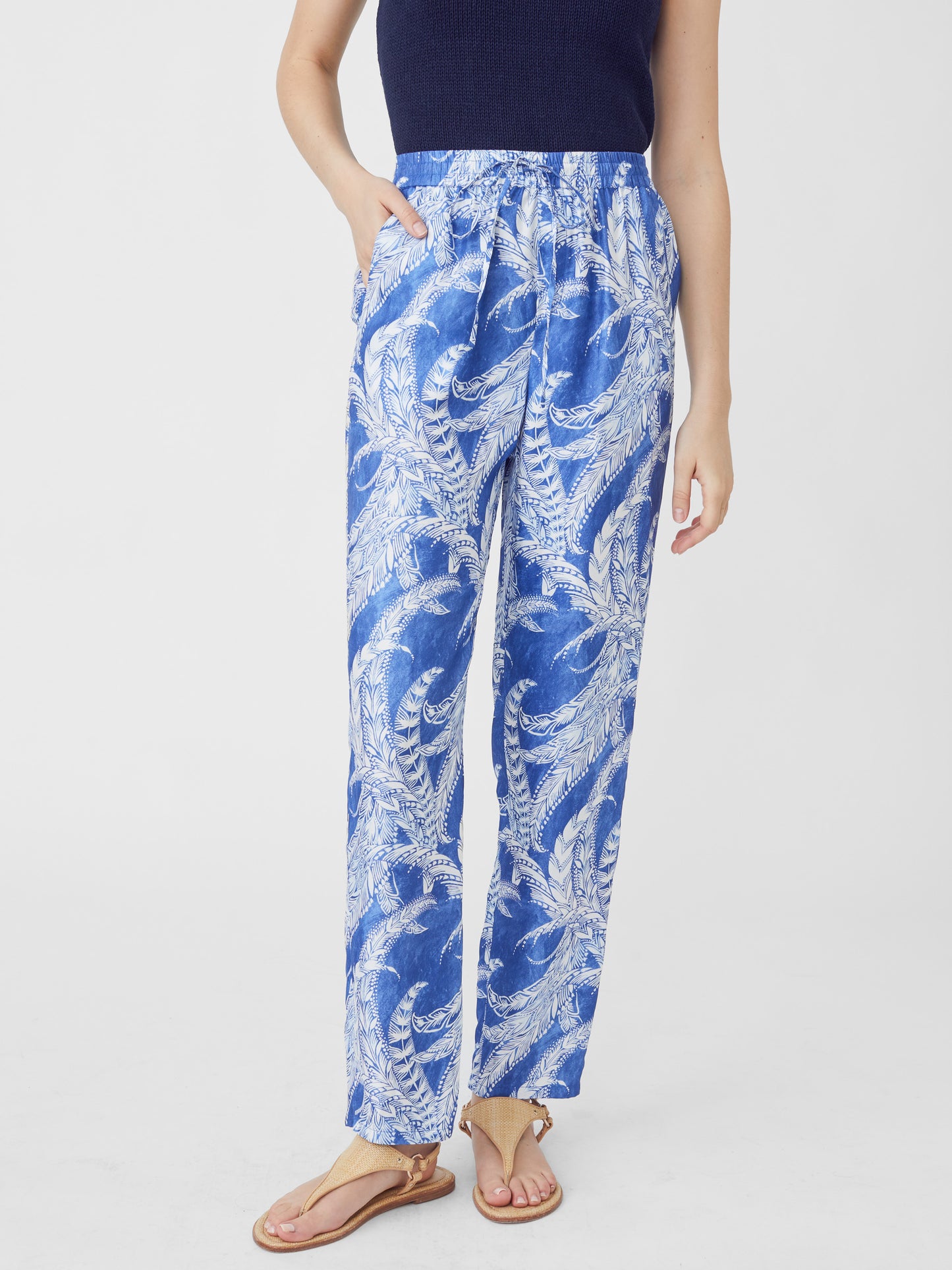 J.McLaughlin model wears Giada Silk Pants in Fernflower in Dark Blue/Blue made with Silk and Viscose.