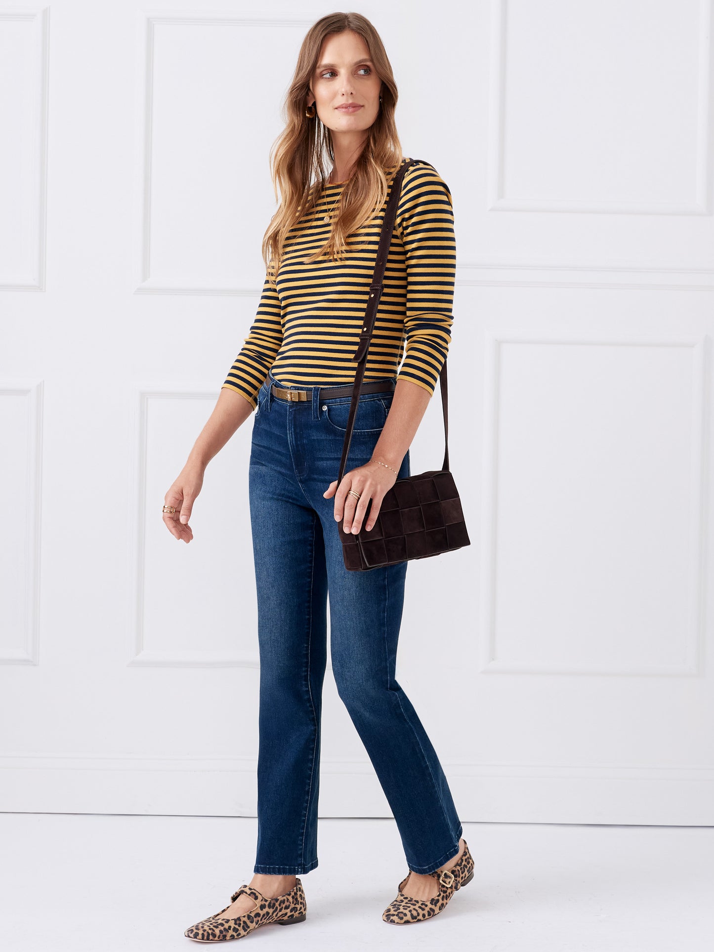 J.McLaughlin Goldie tee in navy/marigold made with cotton.