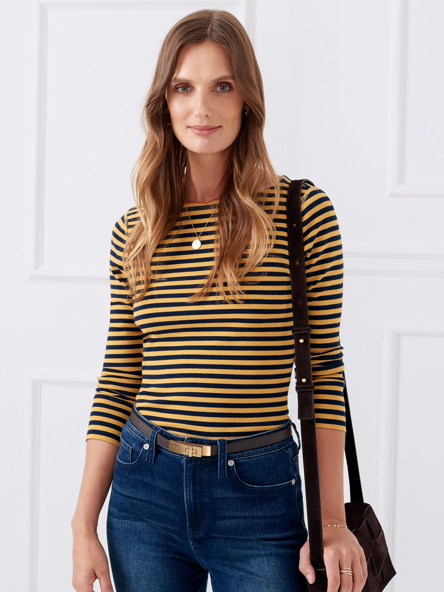 J.McLaughlin Goldie tee in navy/marigold made with cotton.