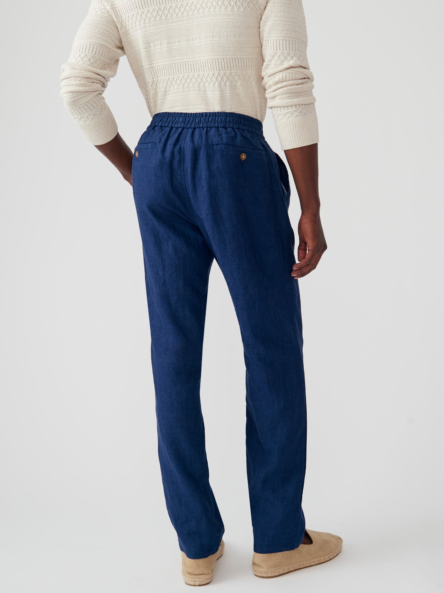 J.McLaughlin Callistair pants in navy made with linen.