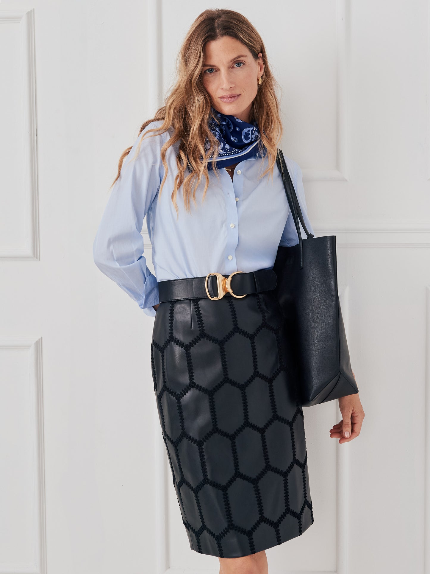 J.McLaughlin Lennox skirt in black made with polyurethane.