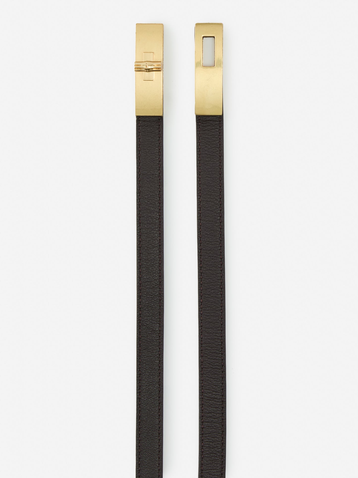 J.McLaughlin Liv belt in dark brown made with leather.
