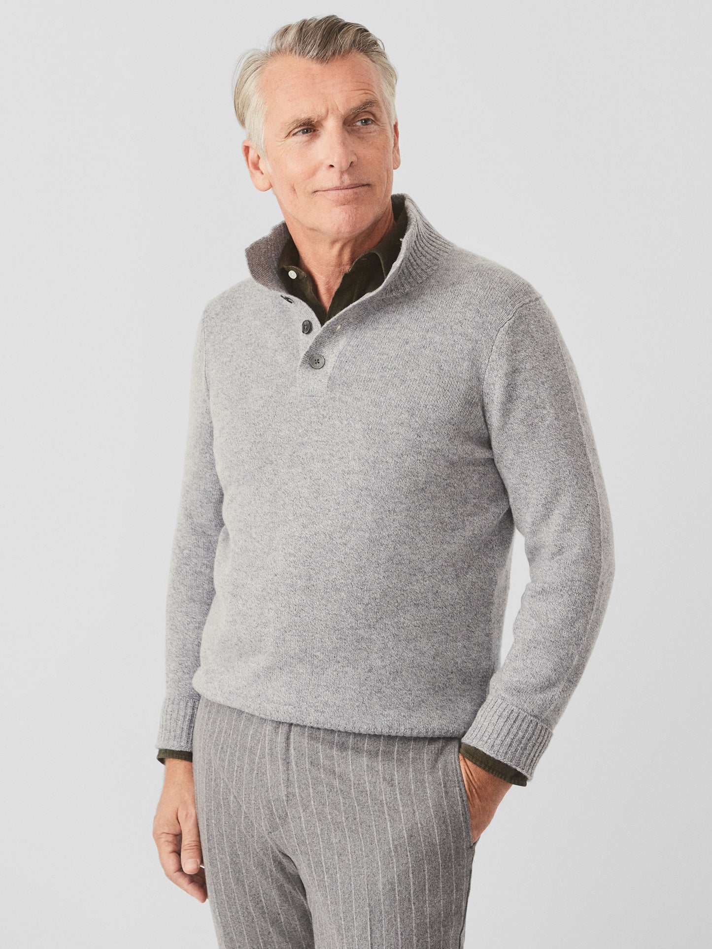 J.McLaughlin Mock Neck henley sweater in light heather grey made with cashmere.