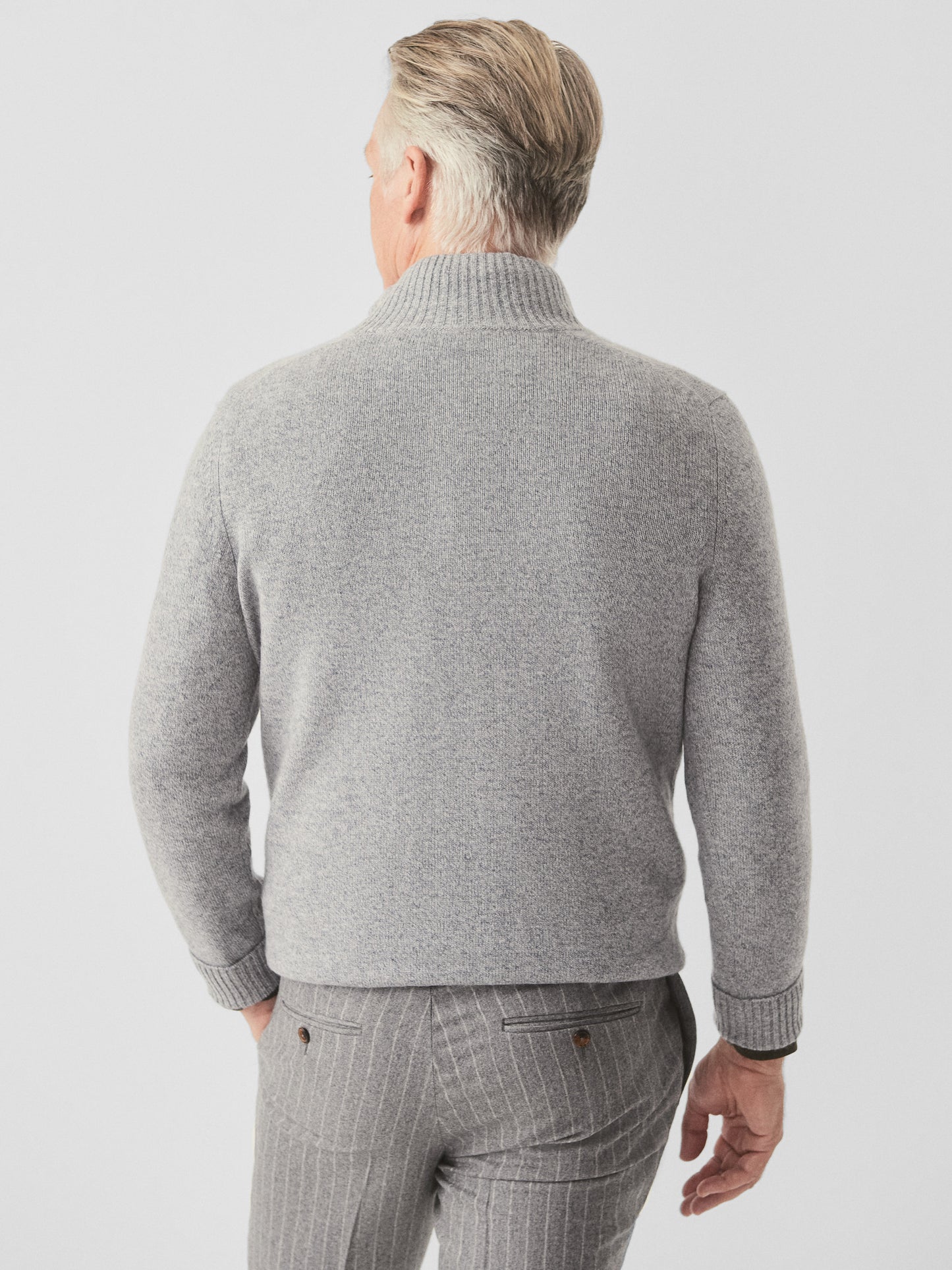 J.McLaughlin Mock Neck henley sweater in light heather grey made with cashmere.