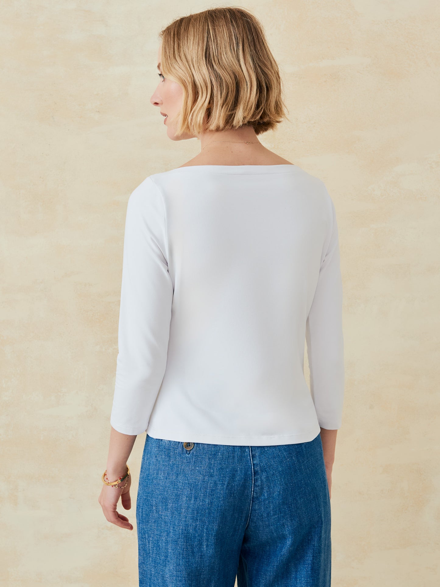 J.McLaughlin Natasha top in white made with catalina cloth.