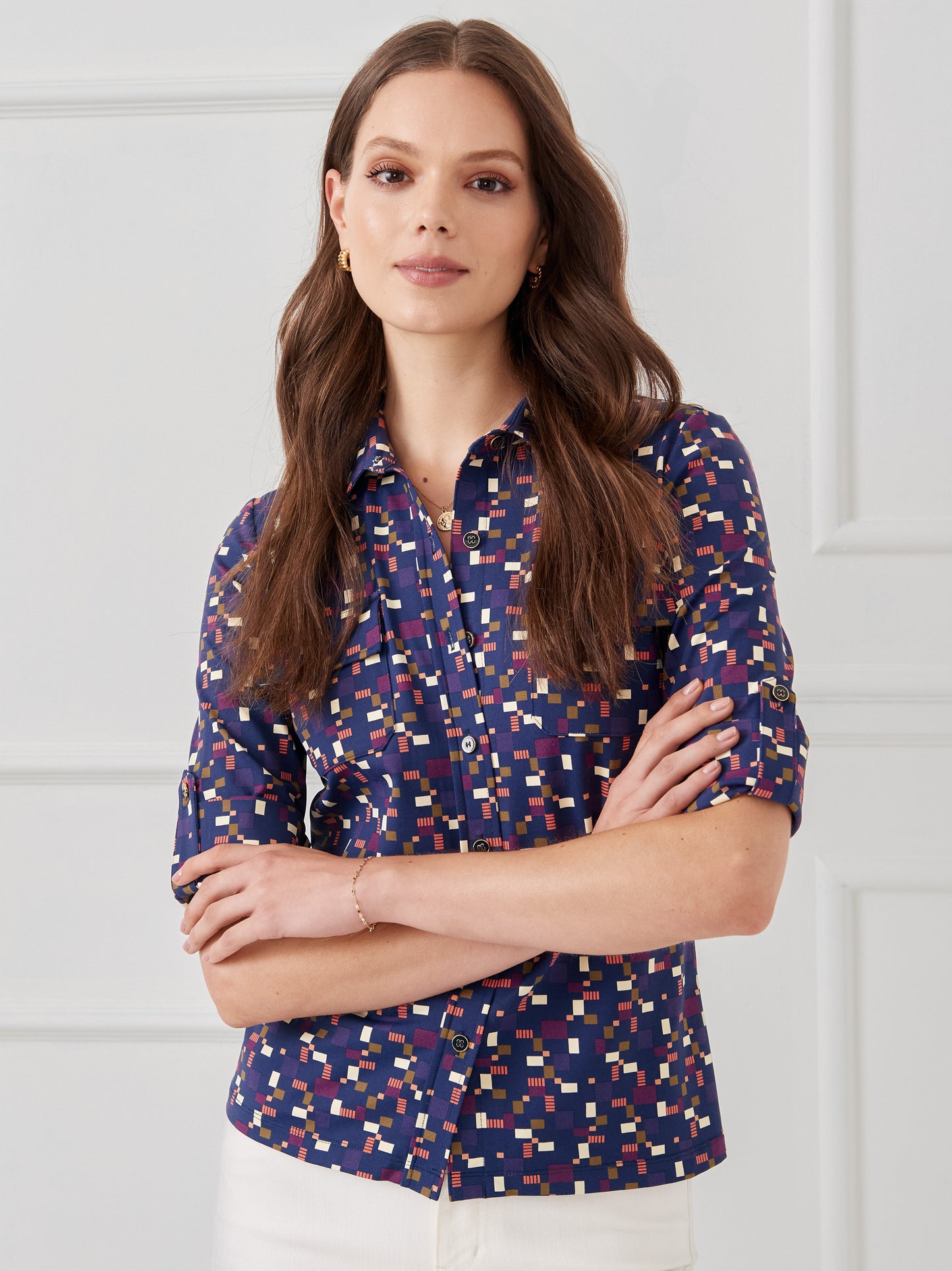 J.McLaughlin New Monroe shirt in navy/multi made with catalina cloth.
