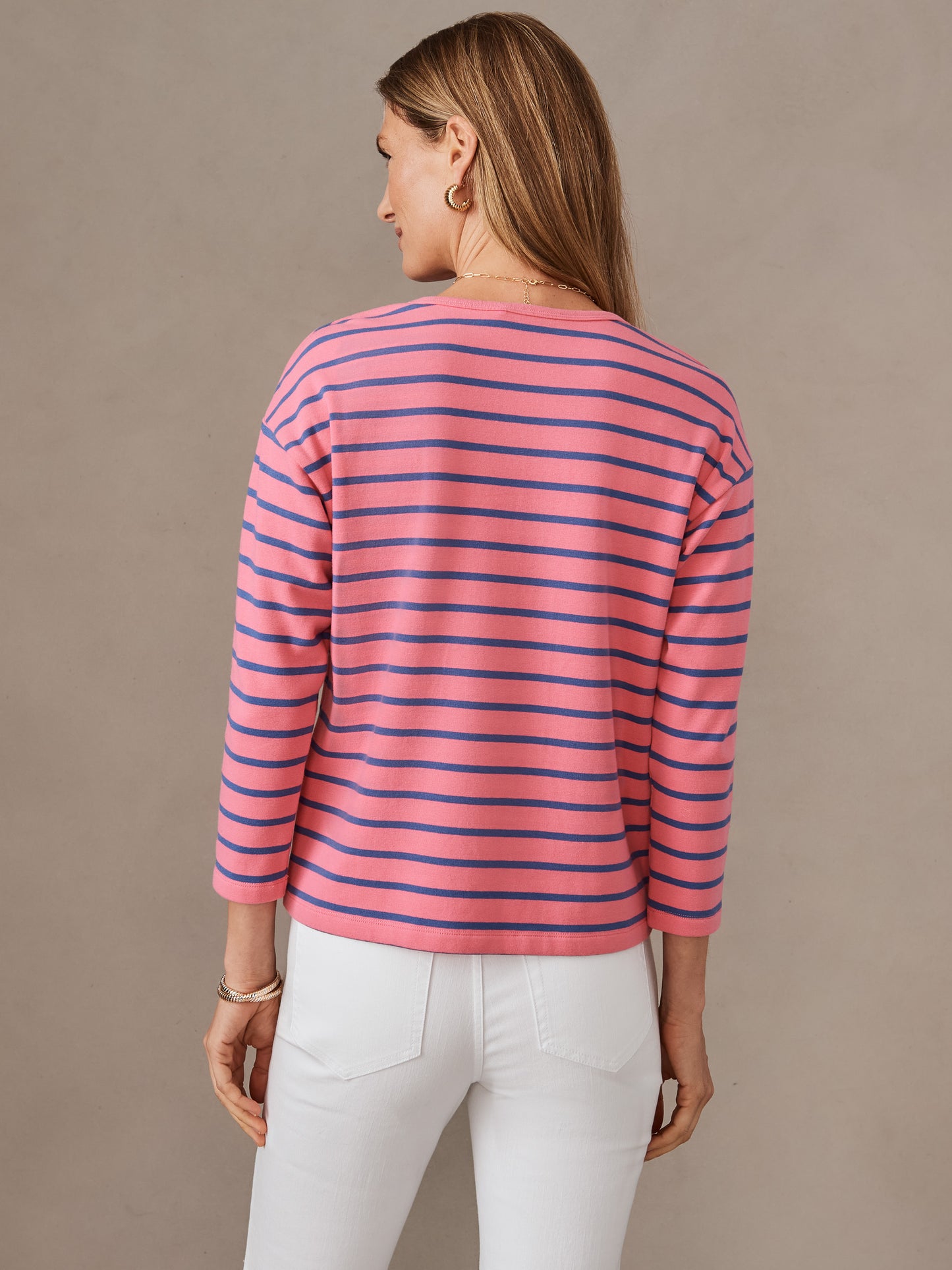 J.McLaughlin Nico tee in coral/denim made with stretch cotton.