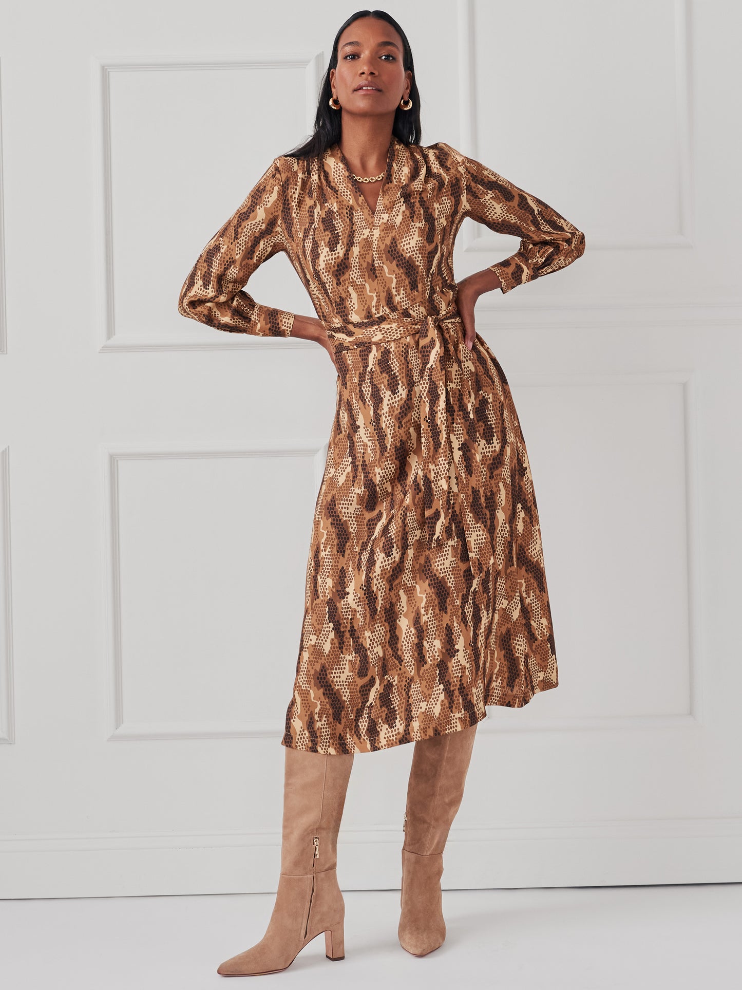 J.McLaughlin Portia dress in black/camel made with silk viscose.