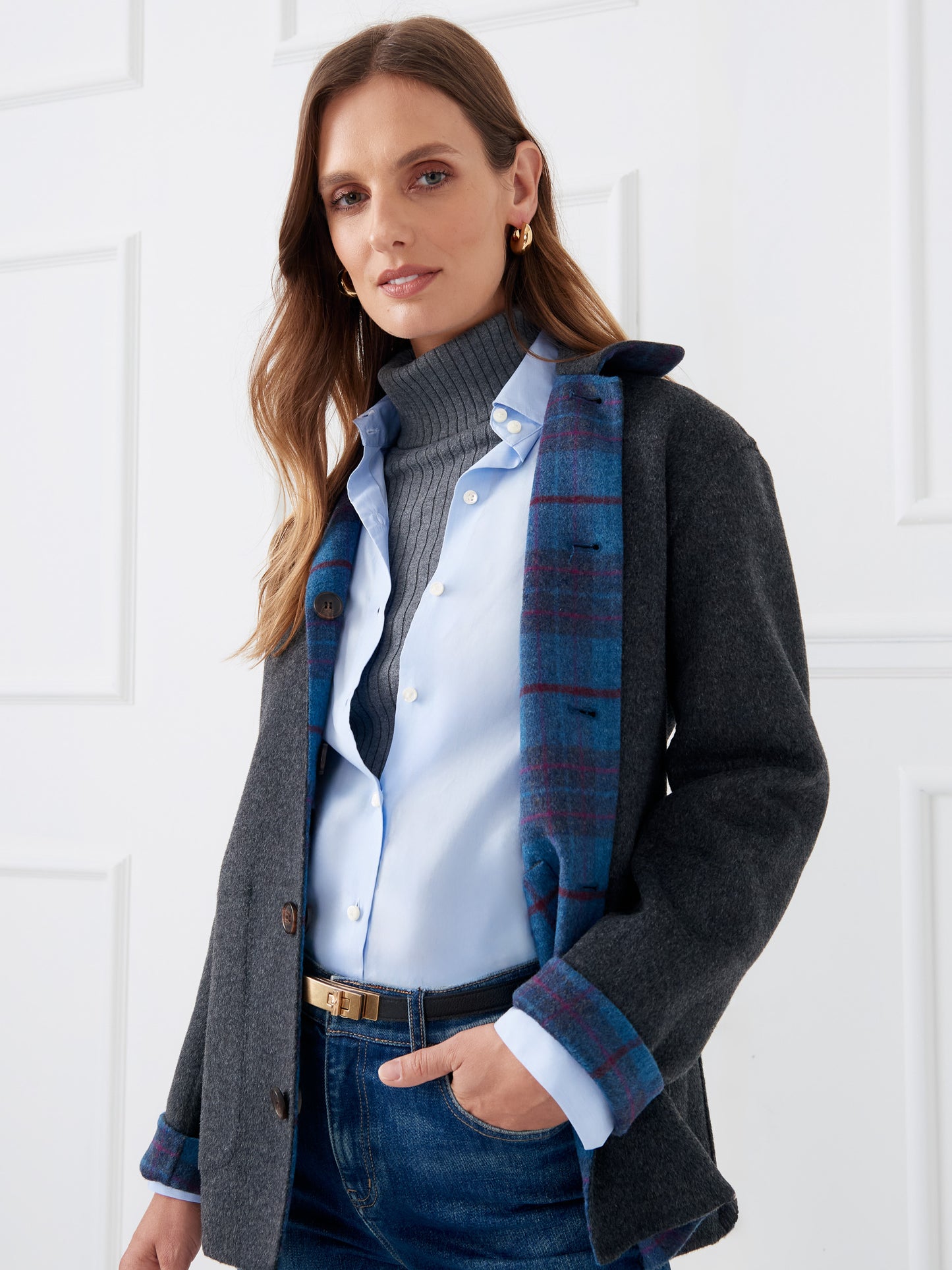 J.McLaughlin Reid coat in charcoal made with wool.
