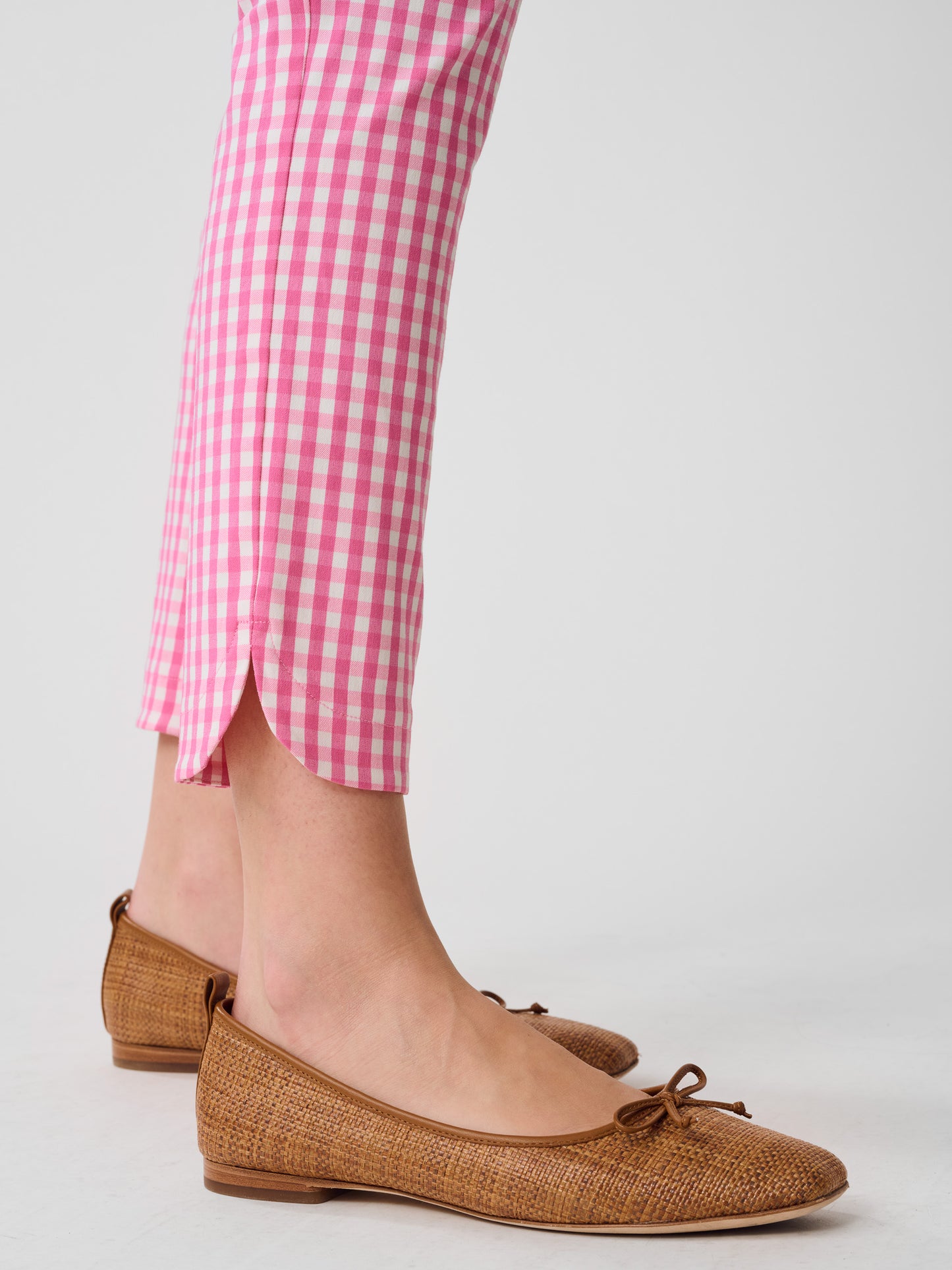 J.McLaughlin Romilly pants in hot pink/white made with Amelia Cloth.