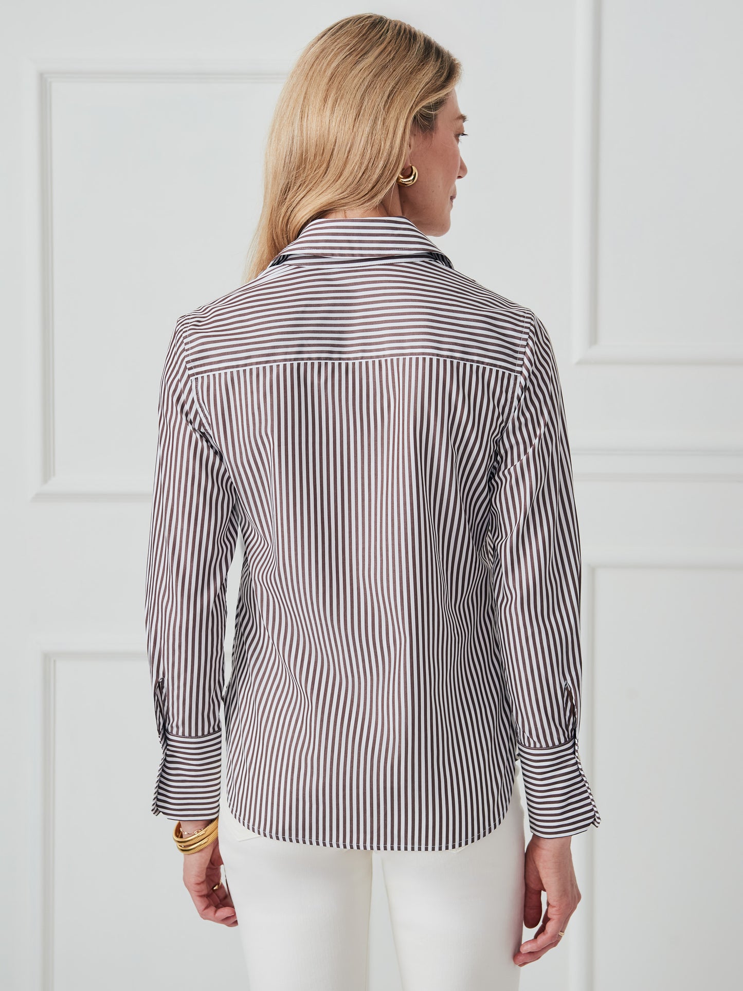 J.McLaughlin Sloane shirt in white/brown made with cotton.