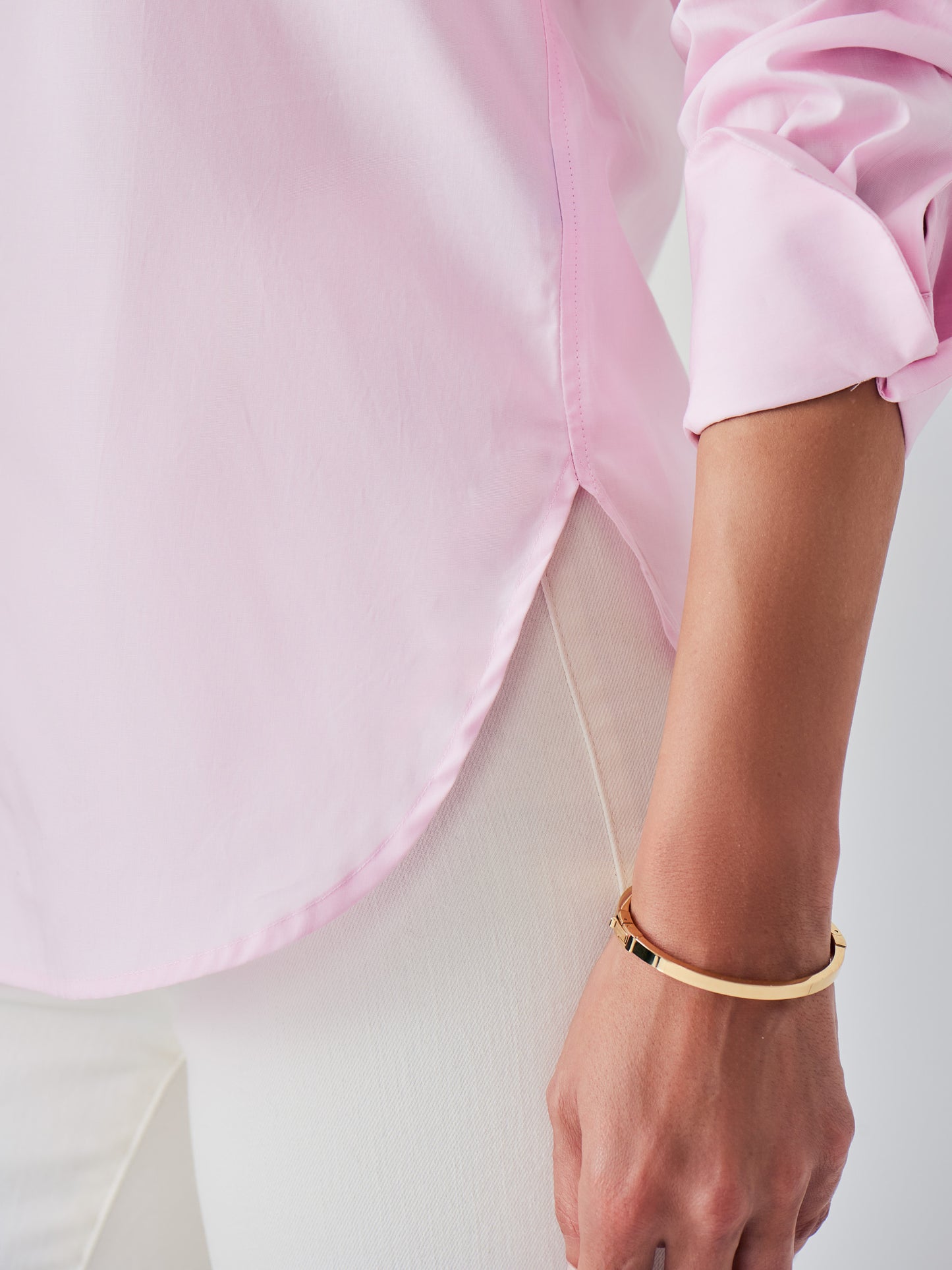J.McLaughlin Sloane shirt in pink made with cotton.