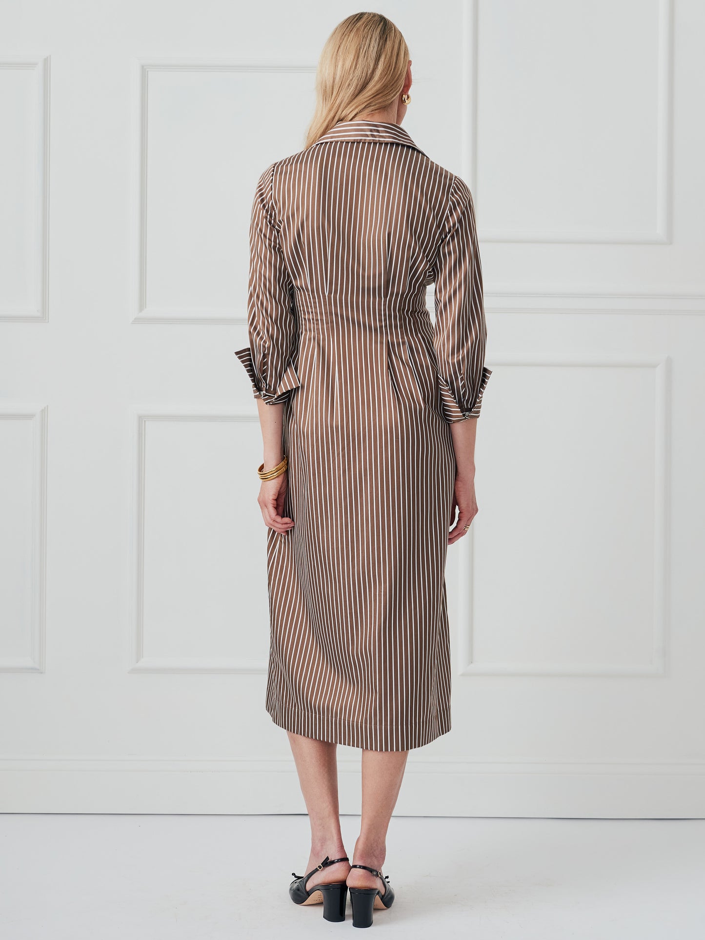 J.McLaughlin White dress in brown/white made with cotton.