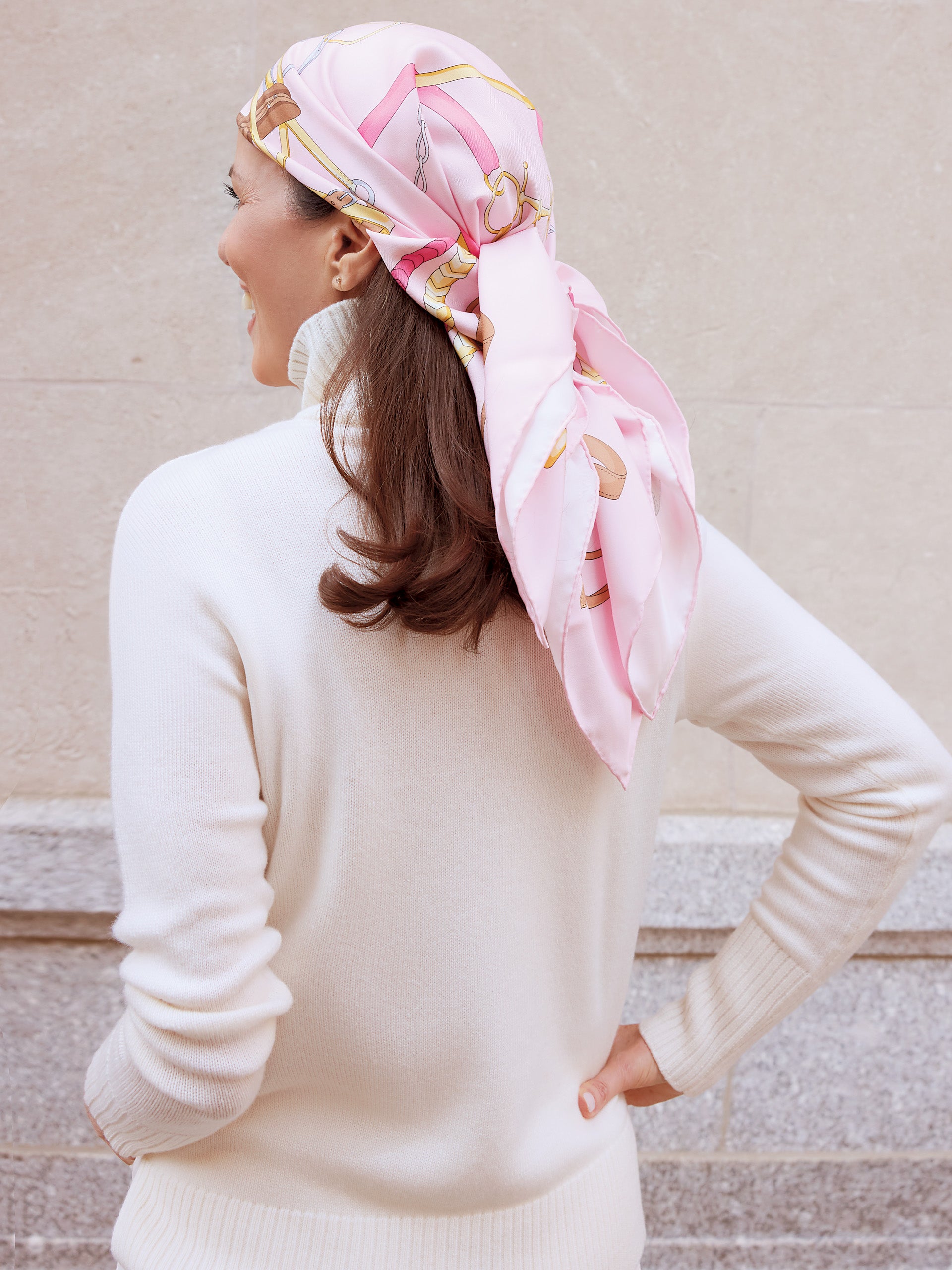 J.McLaughlin Mabel scarf in pink/light pink made with silk.