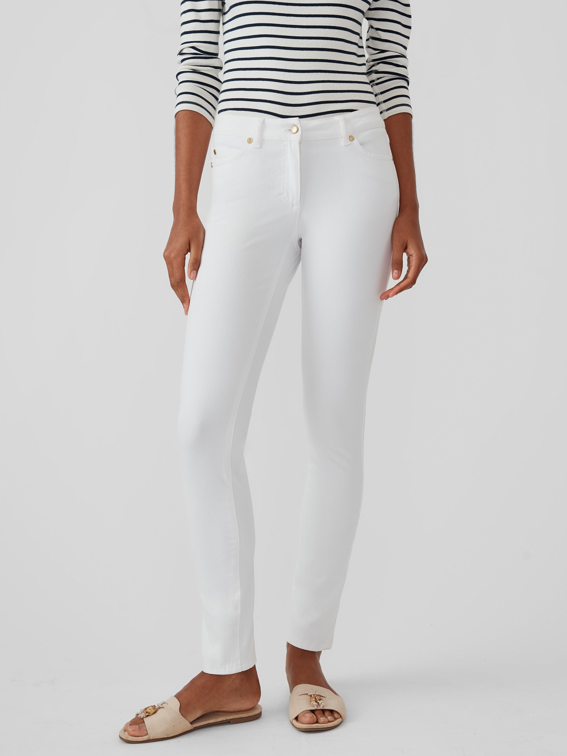 J.McLaughlin Lexi jeans in white made with woven denim.