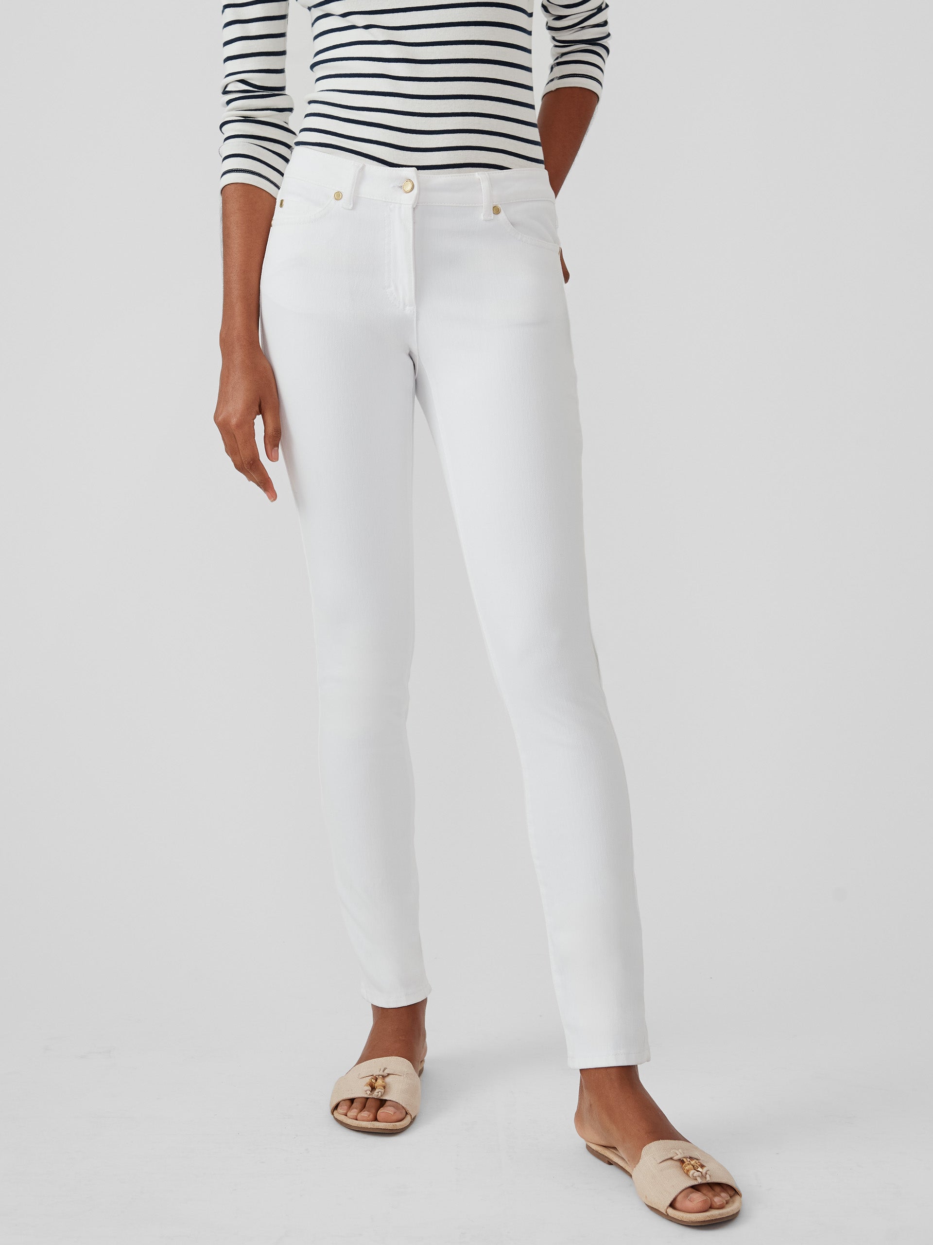 J.McLaughlin Lexi jeans in white made with woven denim.