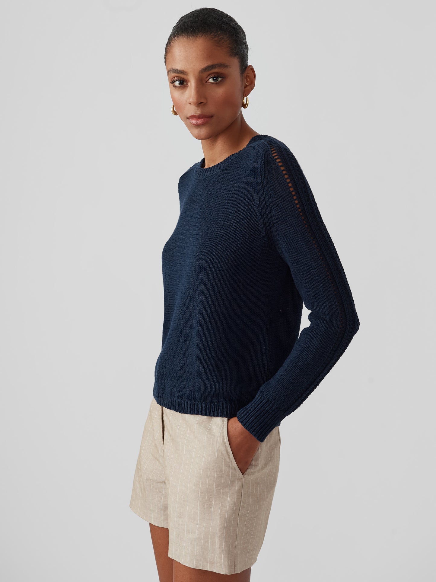 J.McLaughlin Marion sweater in navy made with linen/cotton. 