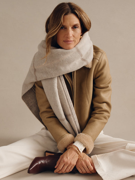 J.McLaughlin Marica scarf in light brown made with wool.