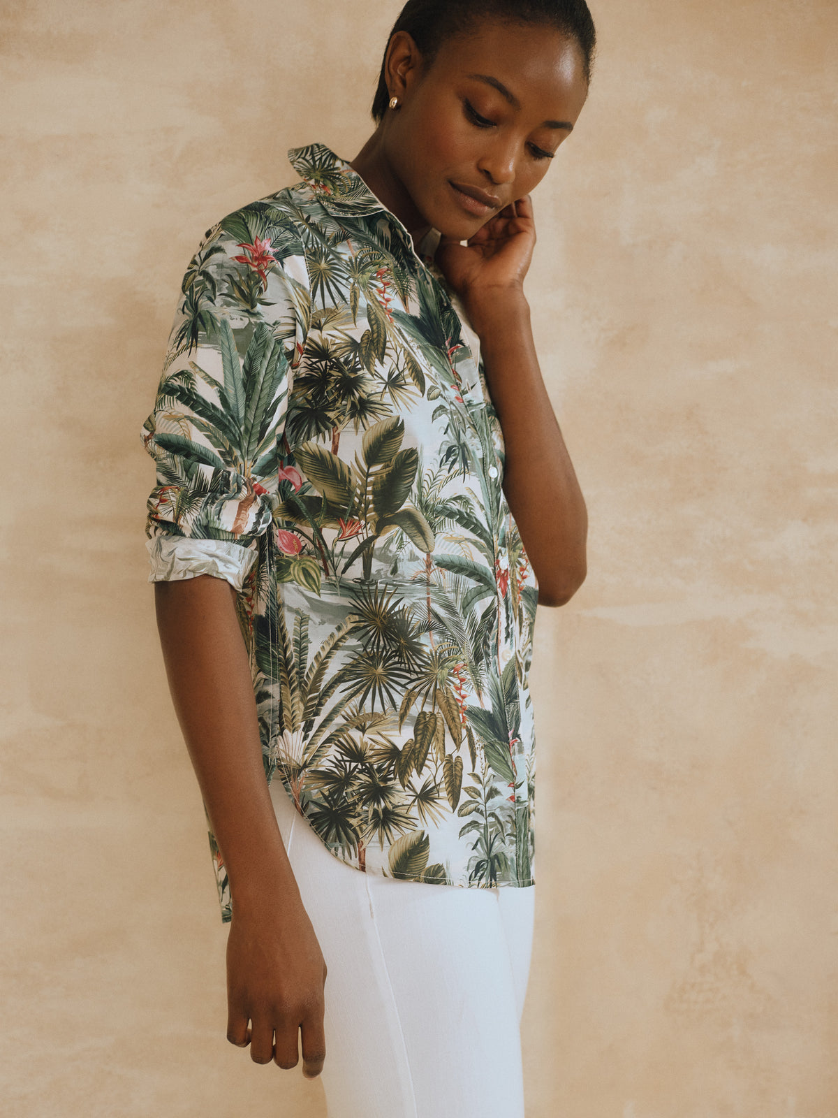 J.McLaughlin Britt shirt in green/multi made with silk/cotton.