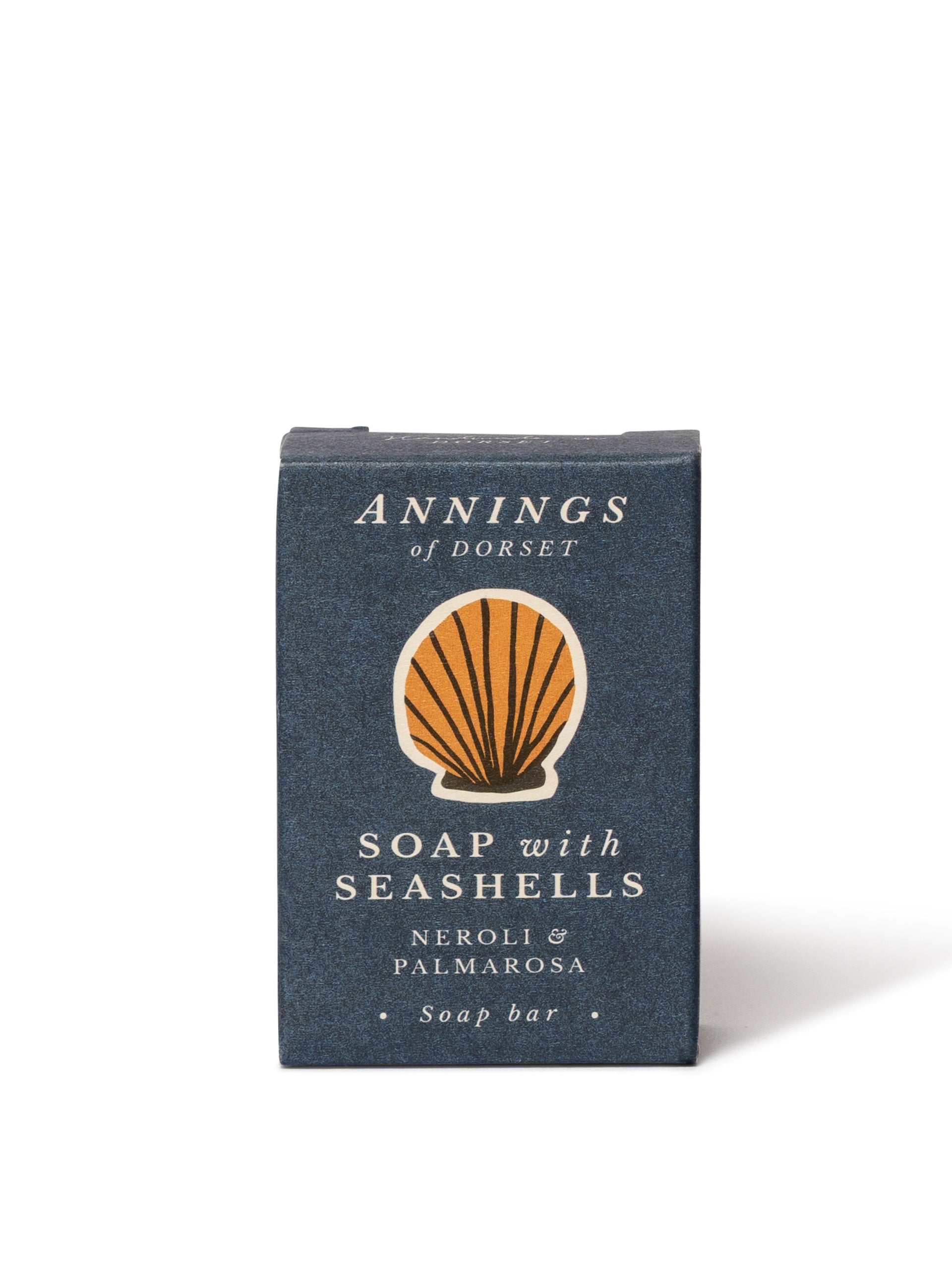 Image of the items included in Sharland England's chic hamper gift basket