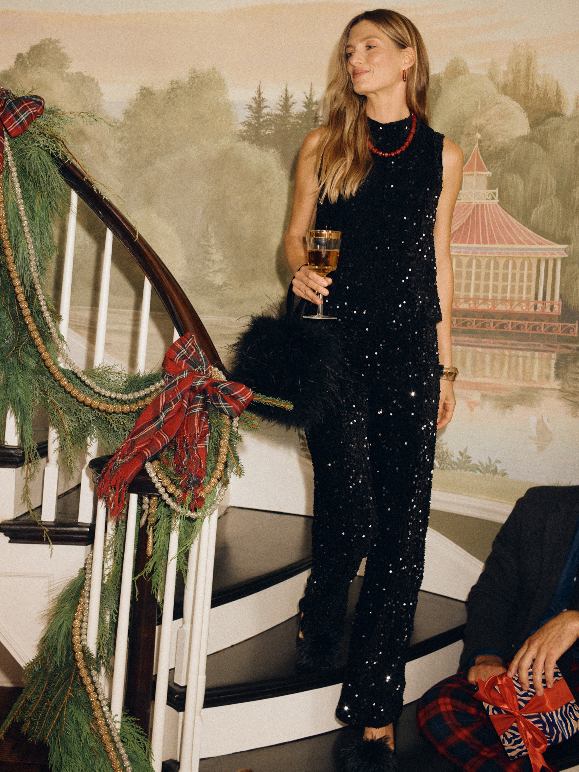 J.McLaughlin Leeza sleeveless top in black made with polyester.