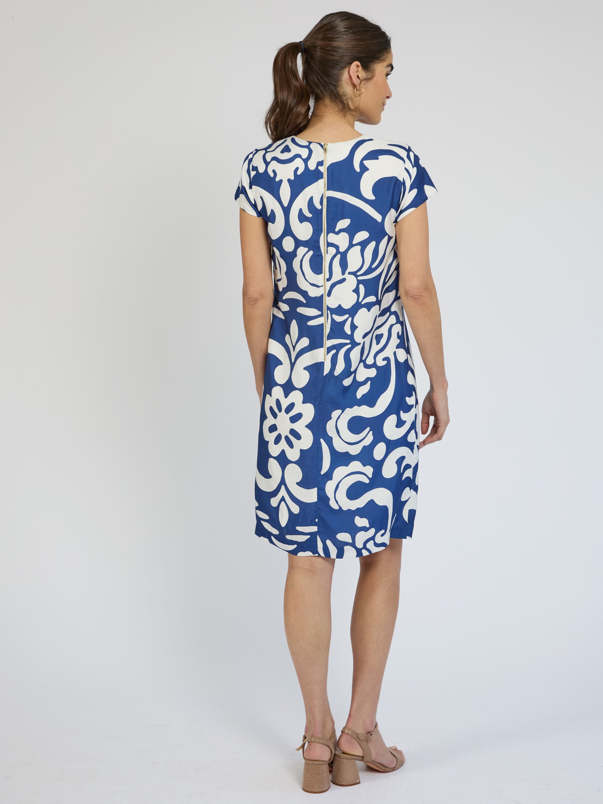 J.McLaughlin Nicoletta dress in navy/white made with viscose/silk.