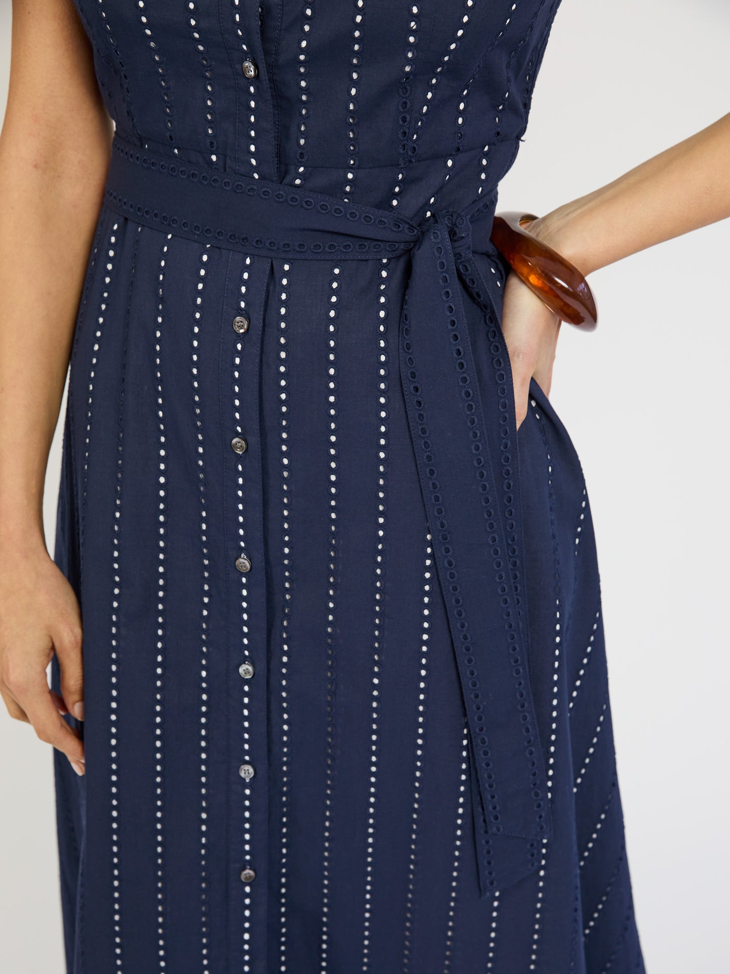 J.McLaughlin Kalinda dress in navy made with cotton. 