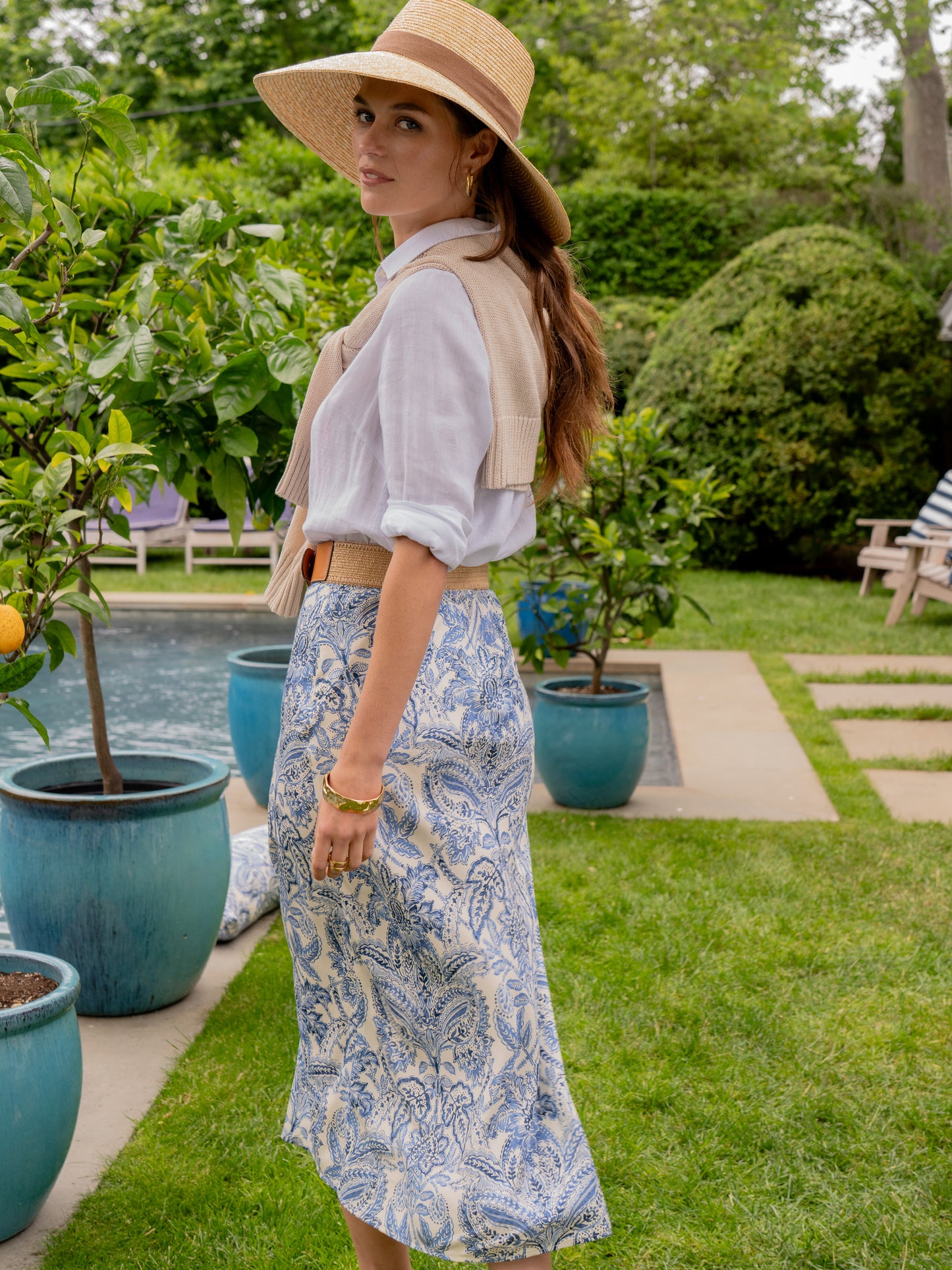 J.McLaughlin Adelyn skirt in off white/dark blue made with silk/viscose. 