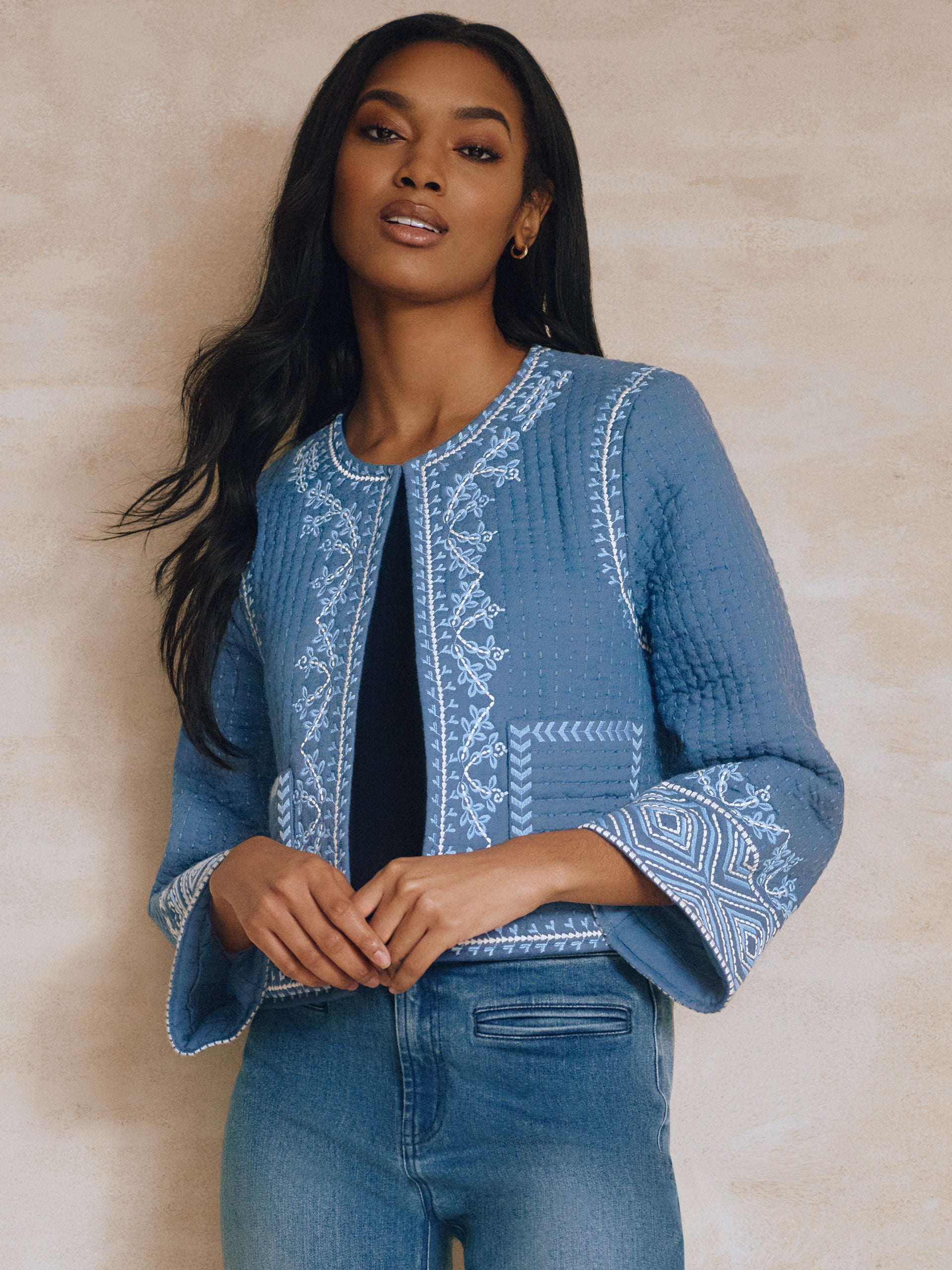 J.McLaughlin Idella jacket in denim made with cotton. 
