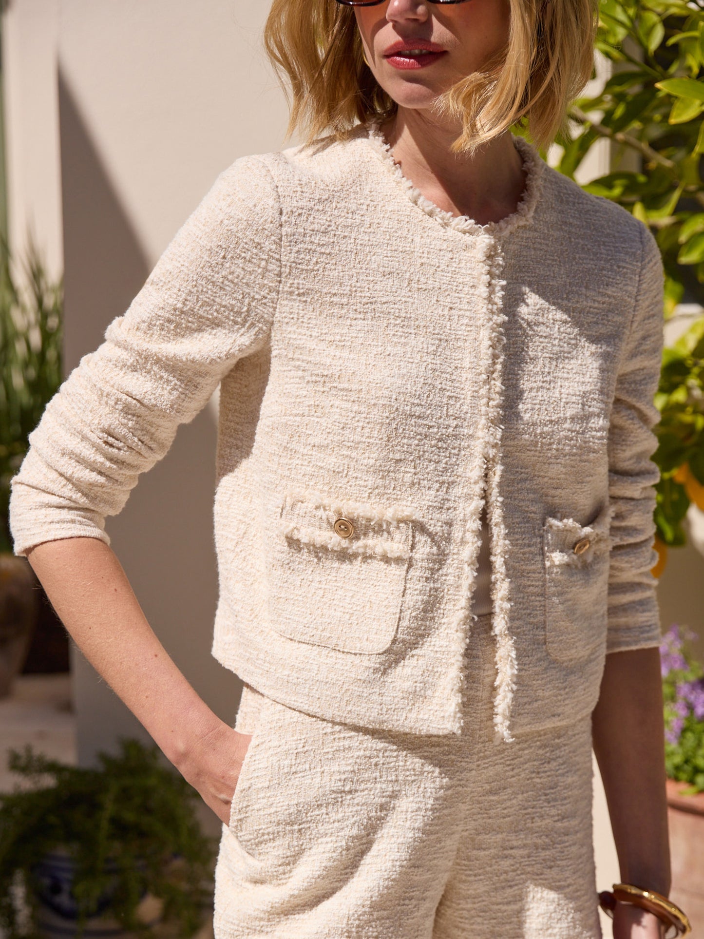 J.McLaughlin Berry jacket in creamy sand made with tweed/boucle. 
