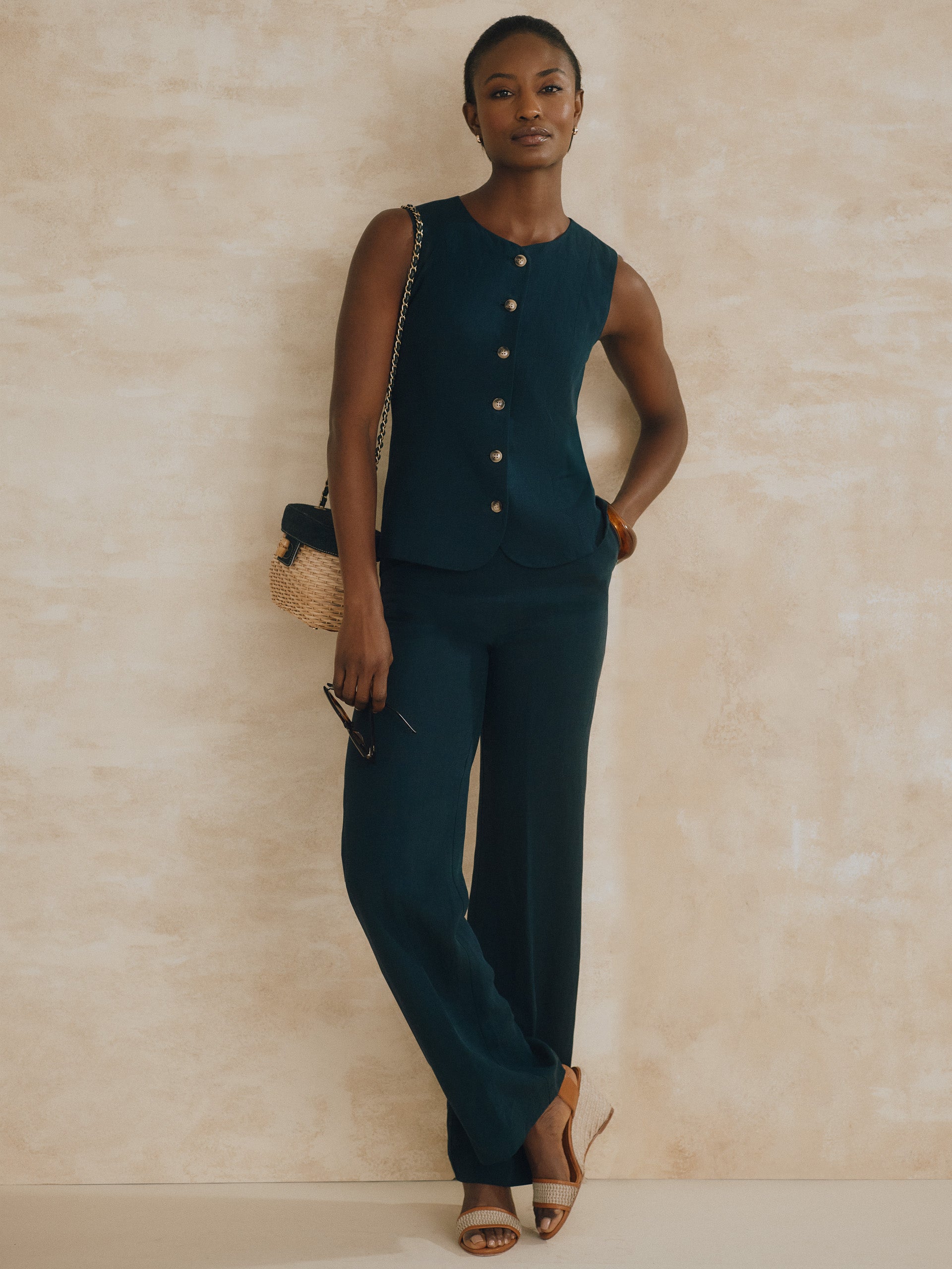J.McLaughlin Rita pants in navy made with cotton/tencel.
