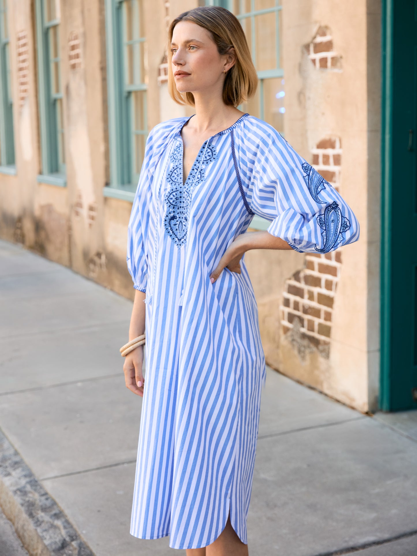 J.McLaughlin Zelena Dress in white/blue made with cotton. 