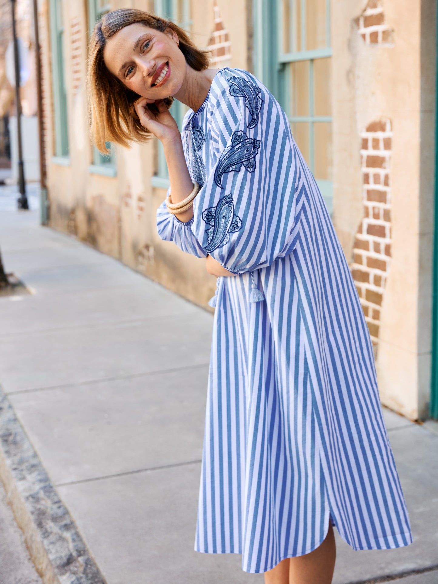 J.McLaughlin Zelena Dress in white/blue made with cotton. 