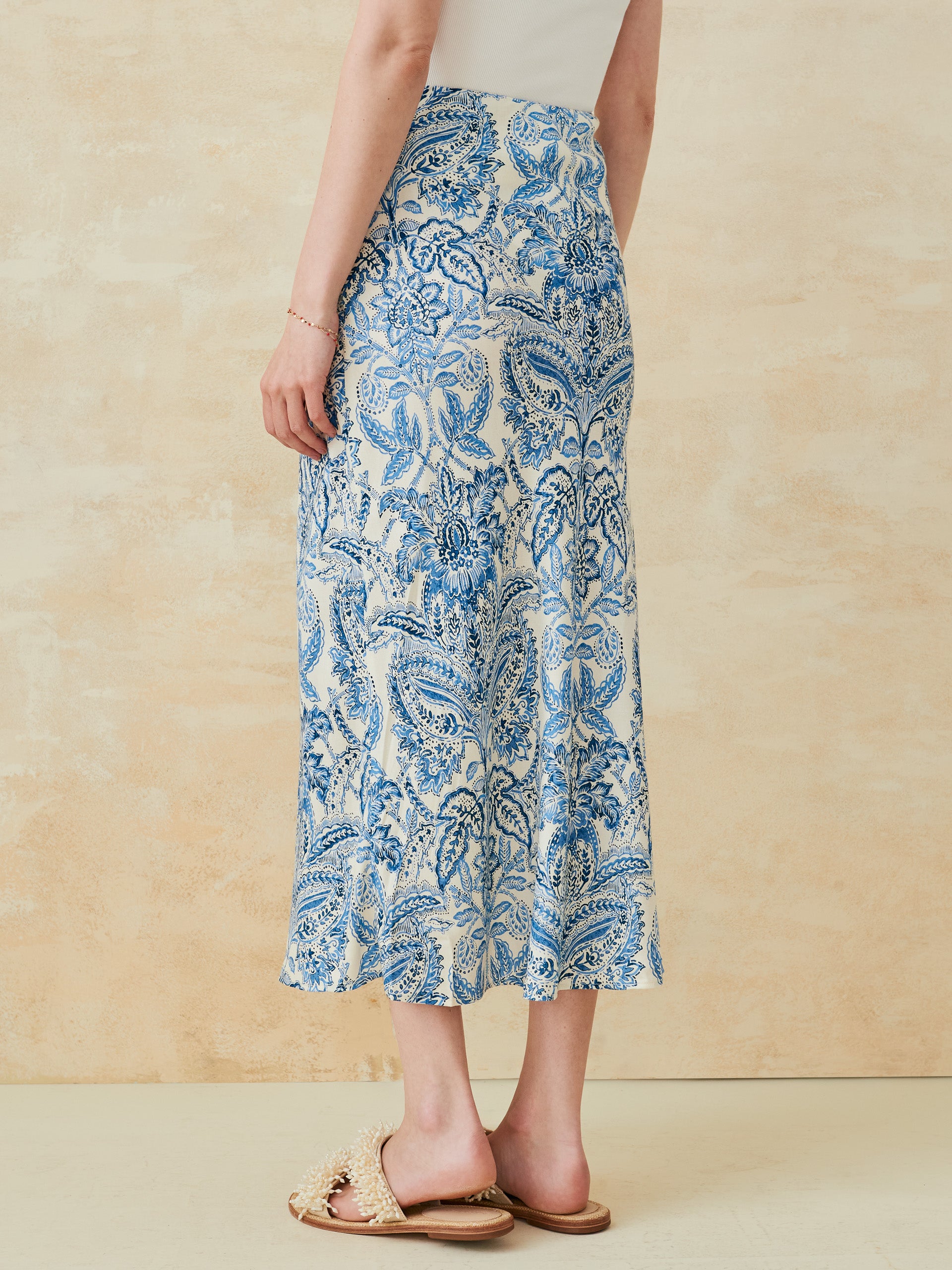 J.McLaughlin Adelyn skirt in off white/dark blue made with silk/viscose. 