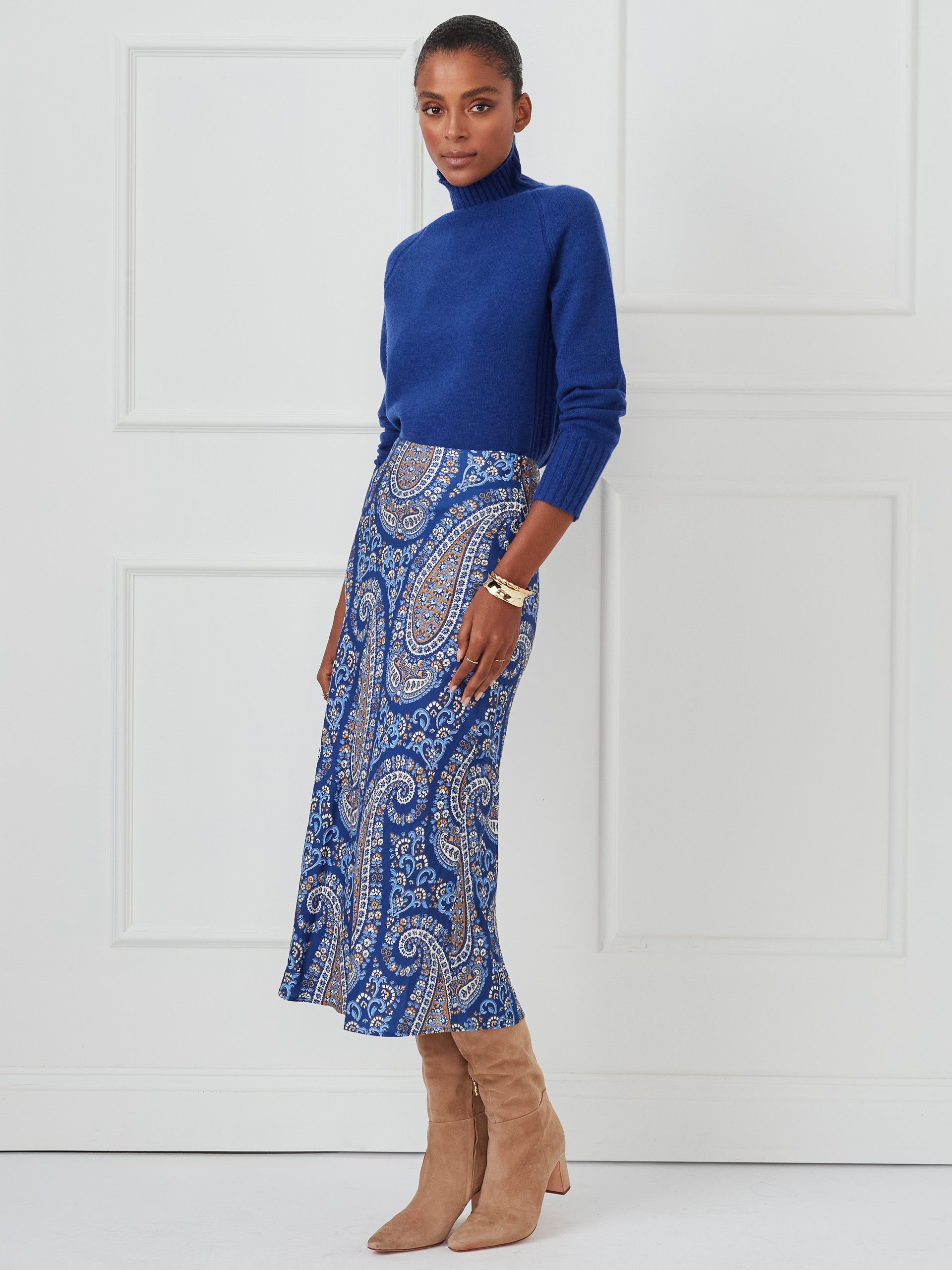 J.McLaughlin Adelyn skirt in navy/brown made with silk/viscose.