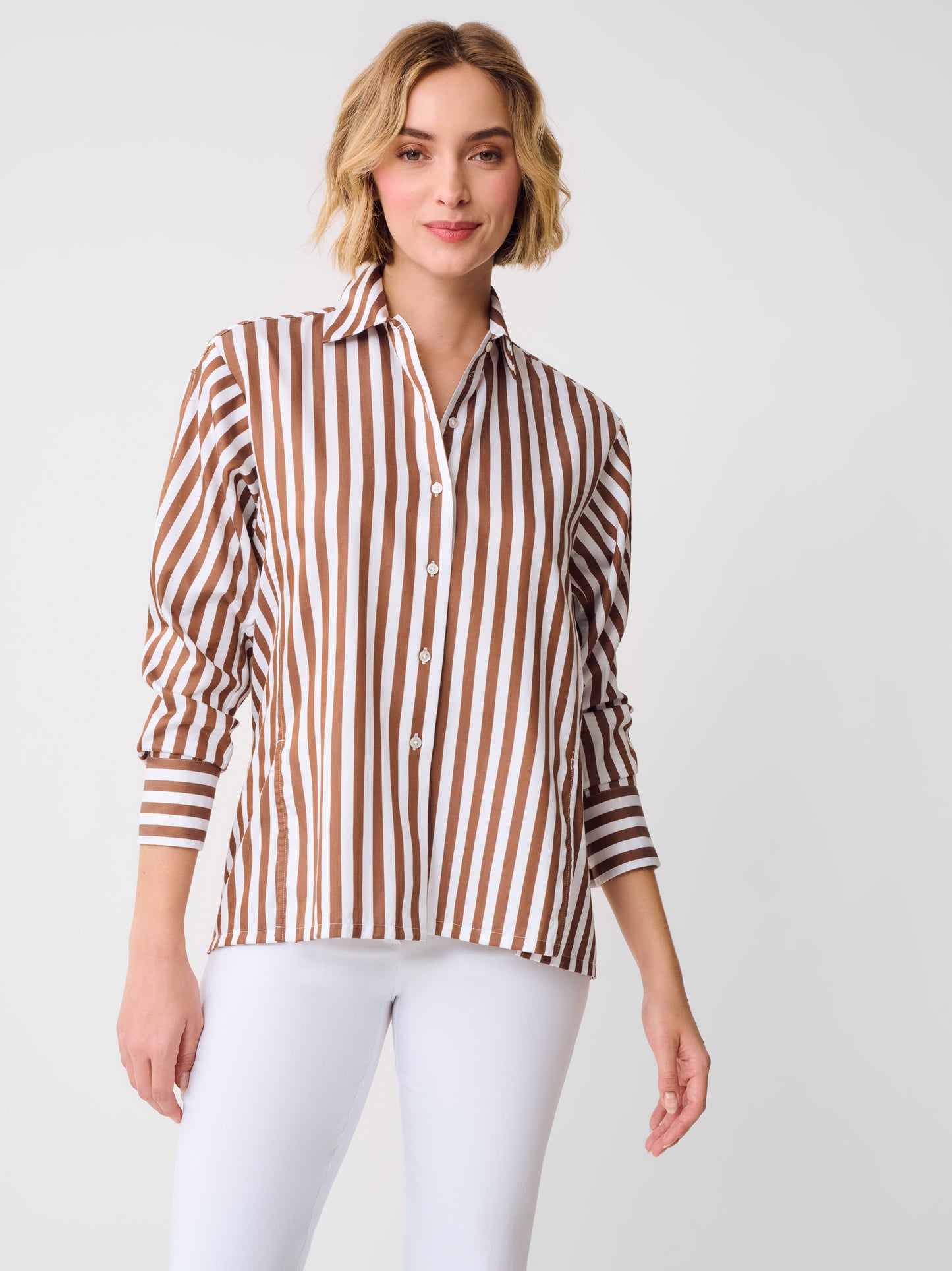 J.McLaughlin Alexis shirt in brown/white made with cotton sateen.