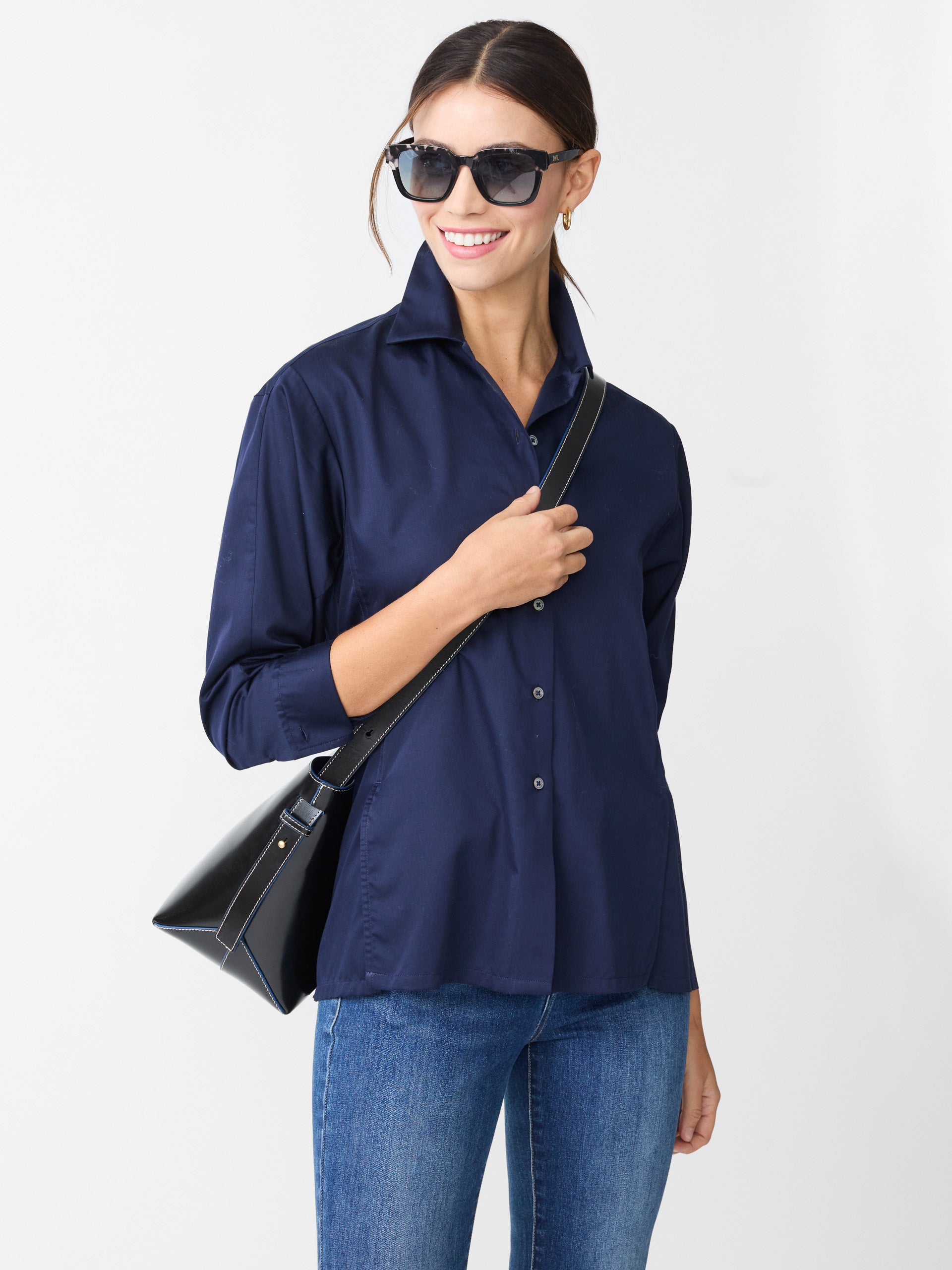 J.McLaughlin Alexis shirt in navy made with cotton.