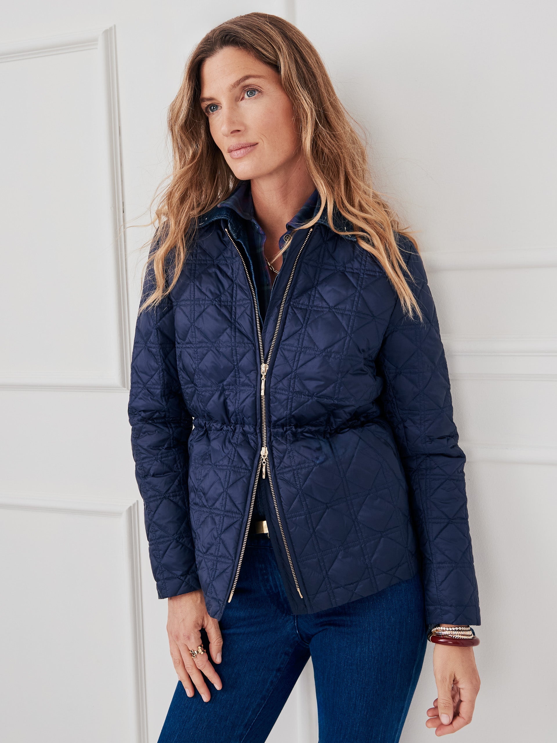 J.McLaughlin Ambrose jacket in navy made with nylon. 