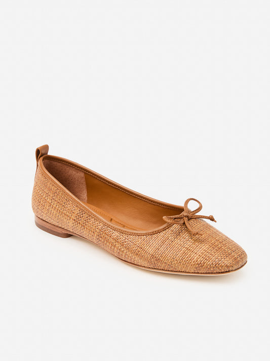 J.McLaughlin Anastasia flats in cuoio made with polypropylene.